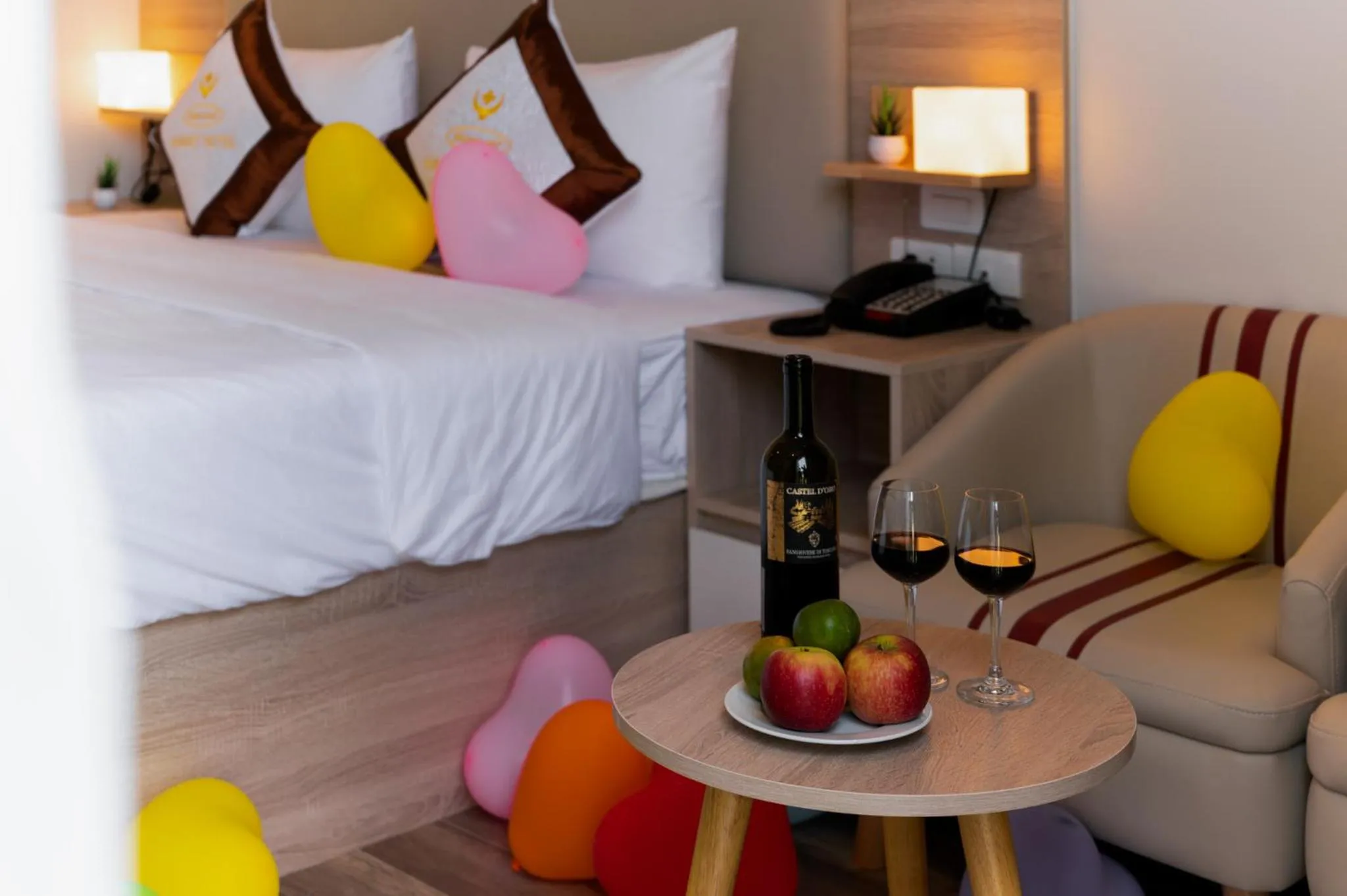 Seating area, Bed in Hanvet Hotel Phu Quoc