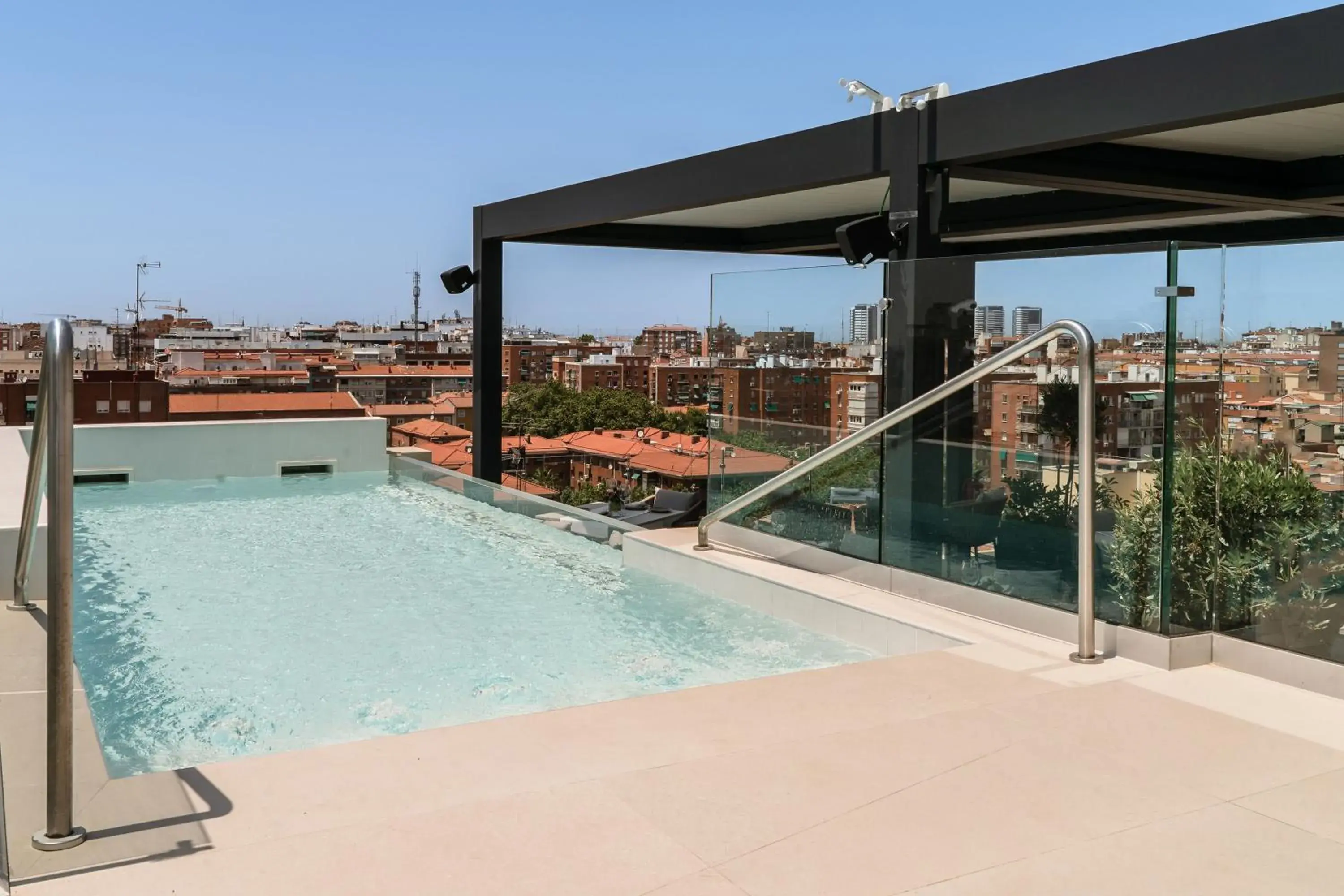 Swimming pool in H10 Tribeca Swimming pool in H10 Tribeca