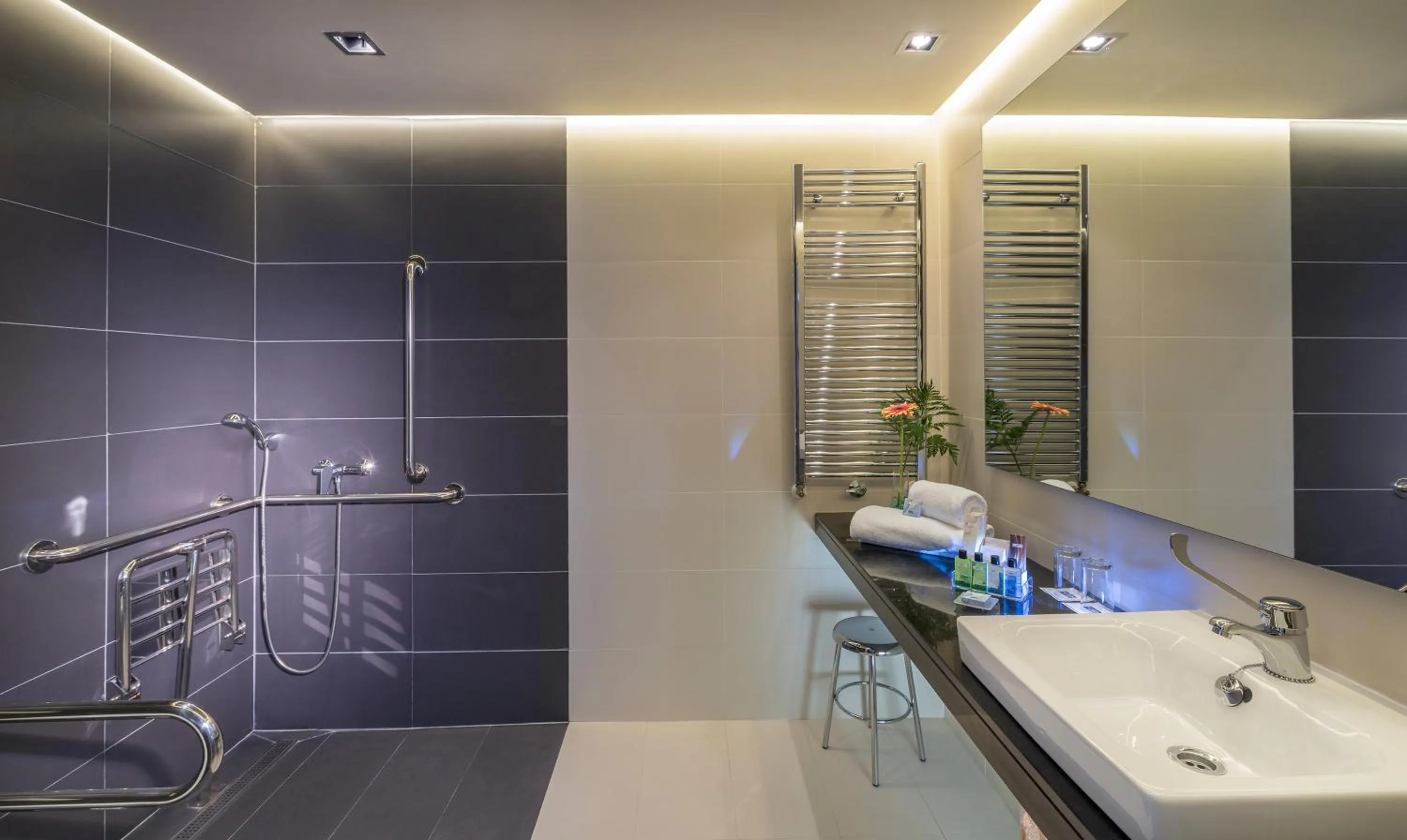 Bathroom in H10 Tribeca