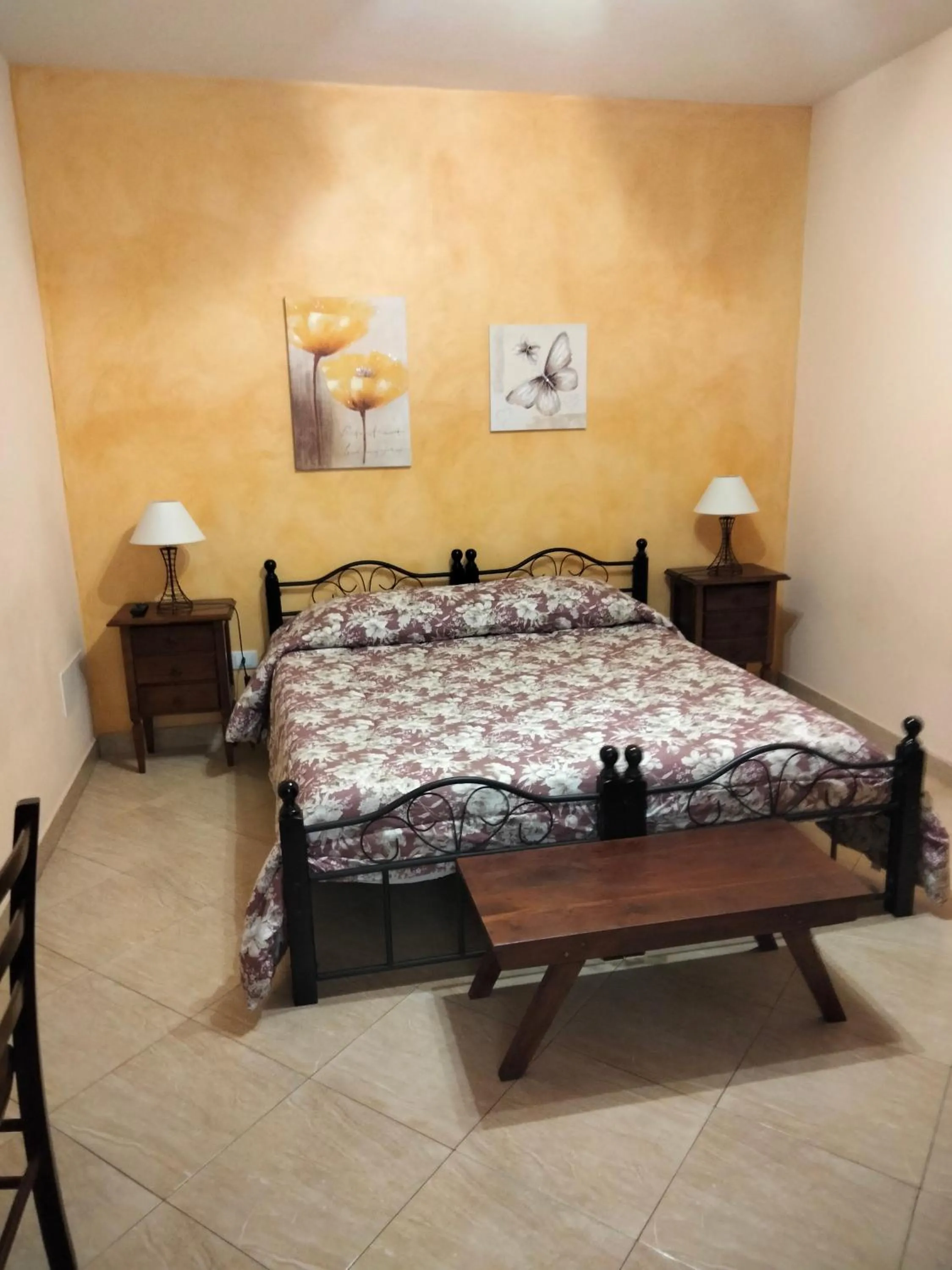 Photo of the whole room, Bed in THE BEST ROOMS & APARTMENTS - Parcheggia gratis sotto casa ed entra -