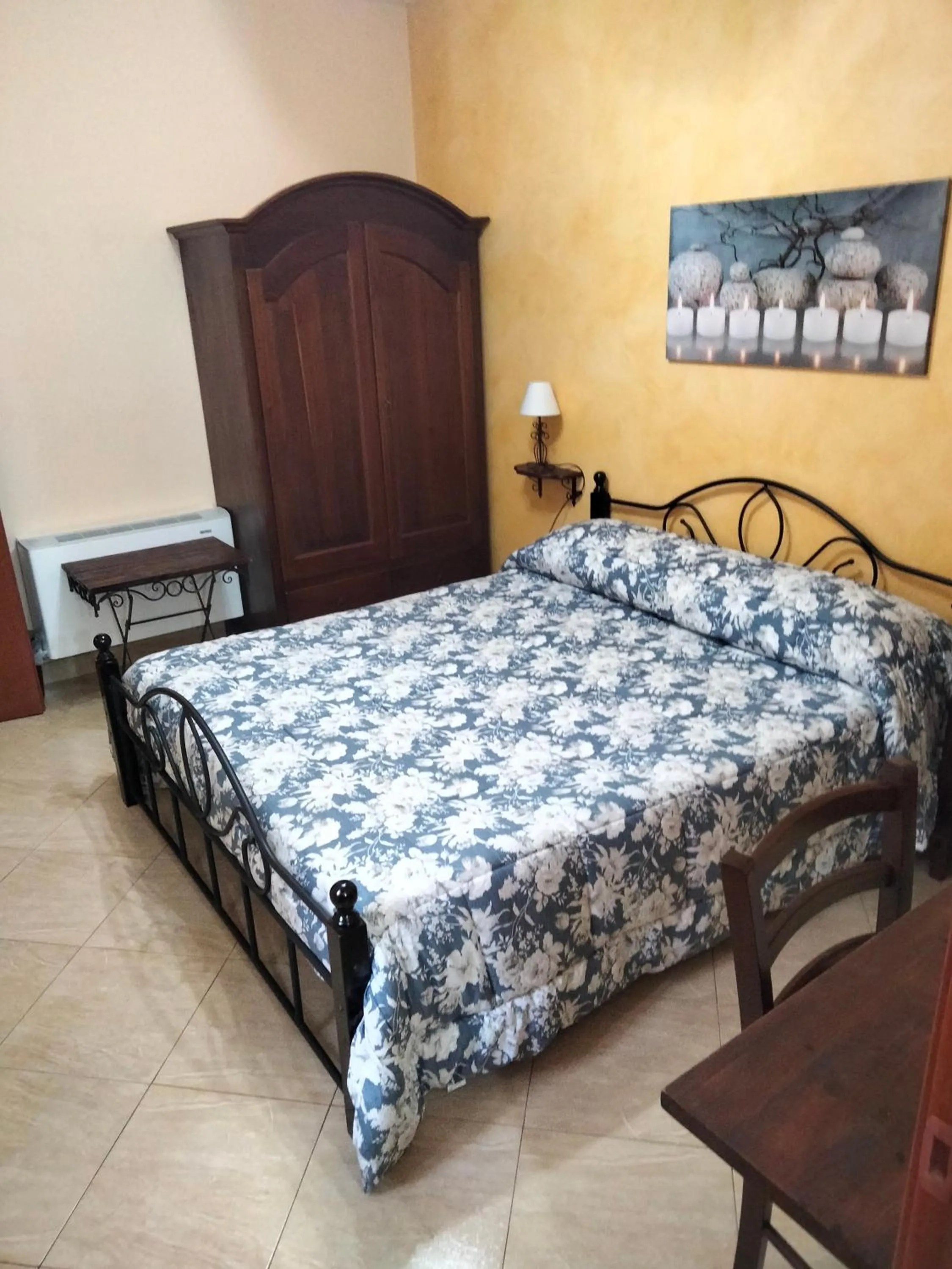 Photo of the whole room, Bed in THE BEST ROOMS & APARTMENTS - Parcheggia gratis sotto casa ed entra -