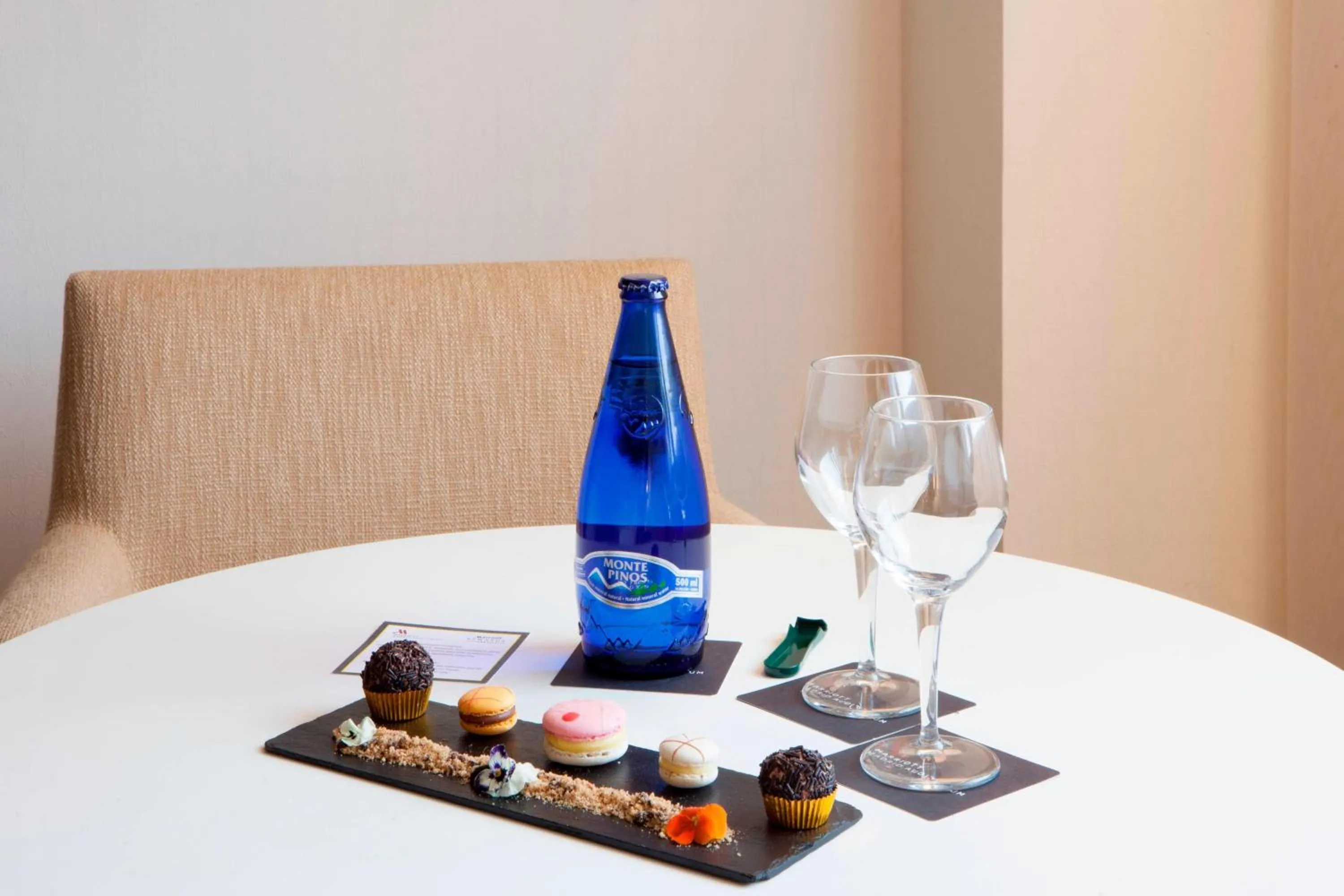 Photo of the whole room in Madrid Marriott Auditorium Hotel & Conference Center