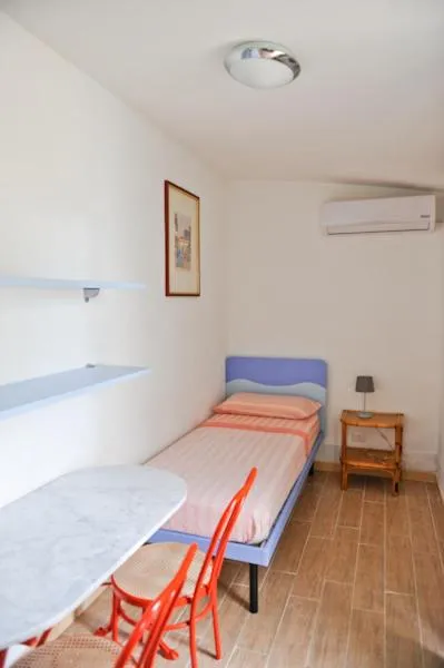 Bed in Santos B&B