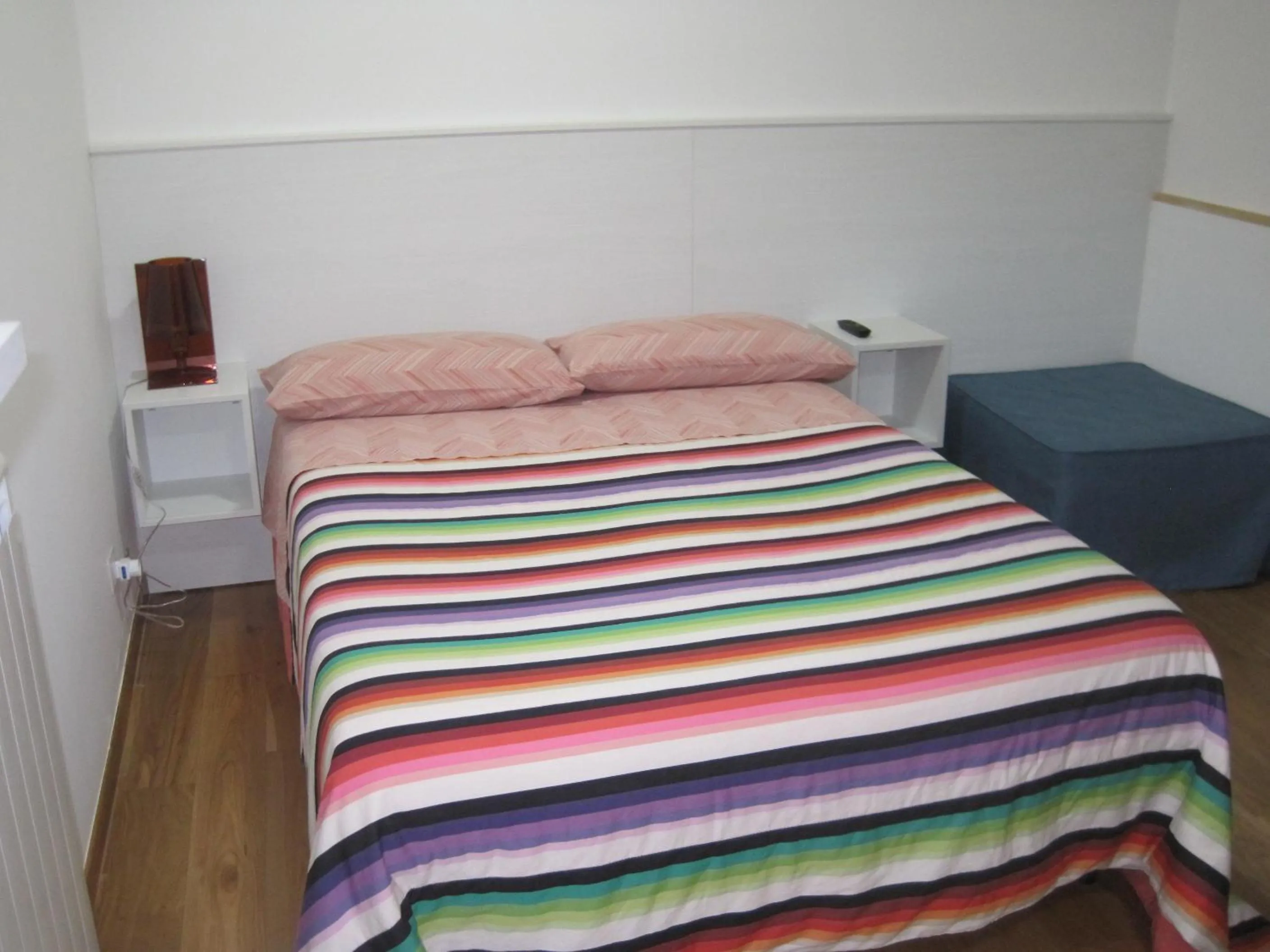 Property building, Bed in Santos B&B