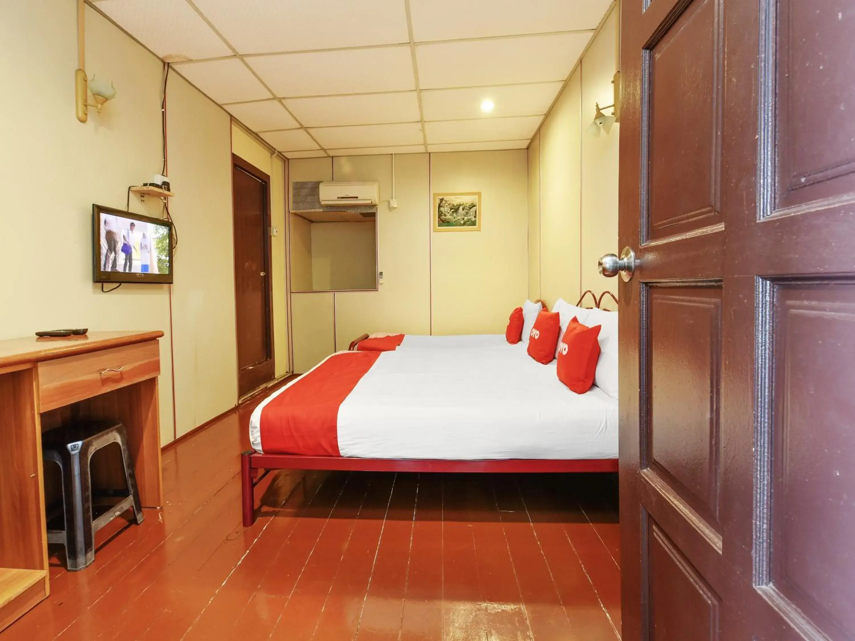 Bedroom, Bed in Hotel O Pulau Ketam Inn Bedroom, Bed in Hotel O Pulau Ketam Inn