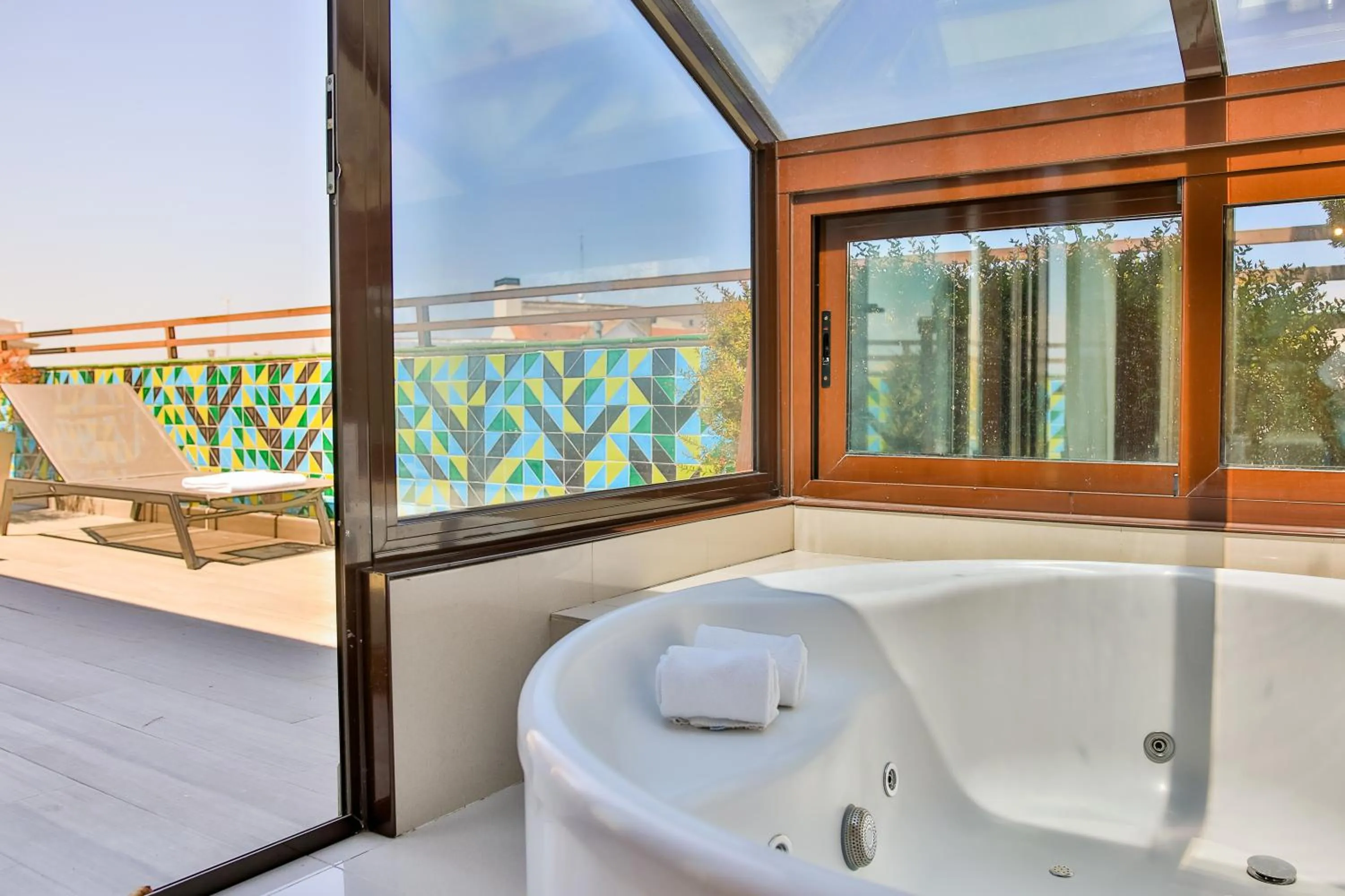 Hot Tub in Hotel Opera