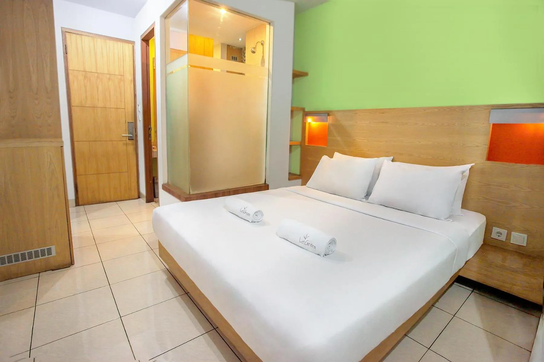 Bed in LeGreen Suite Poso