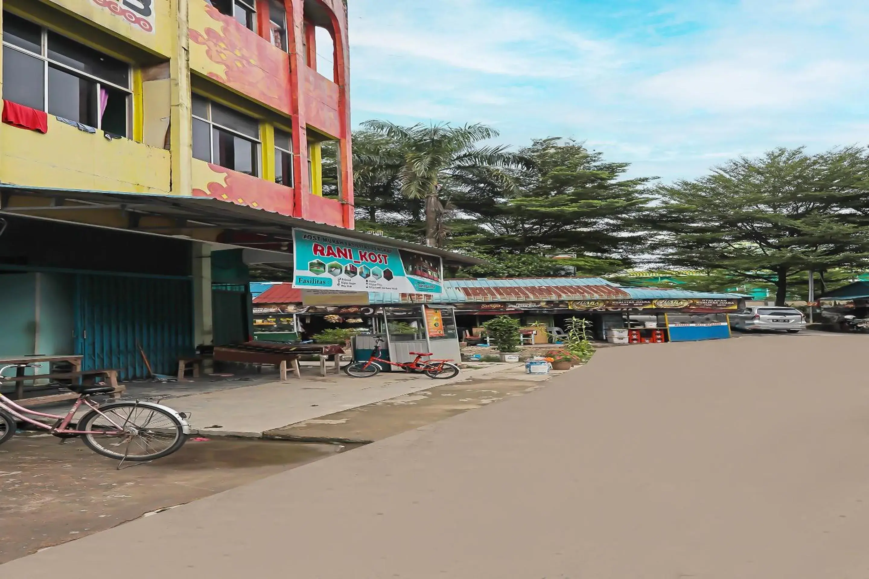 Facade/entrance in Hotel O Rani Homestay Syariah Facade/entrance in Hotel O Rani Homestay Syariah