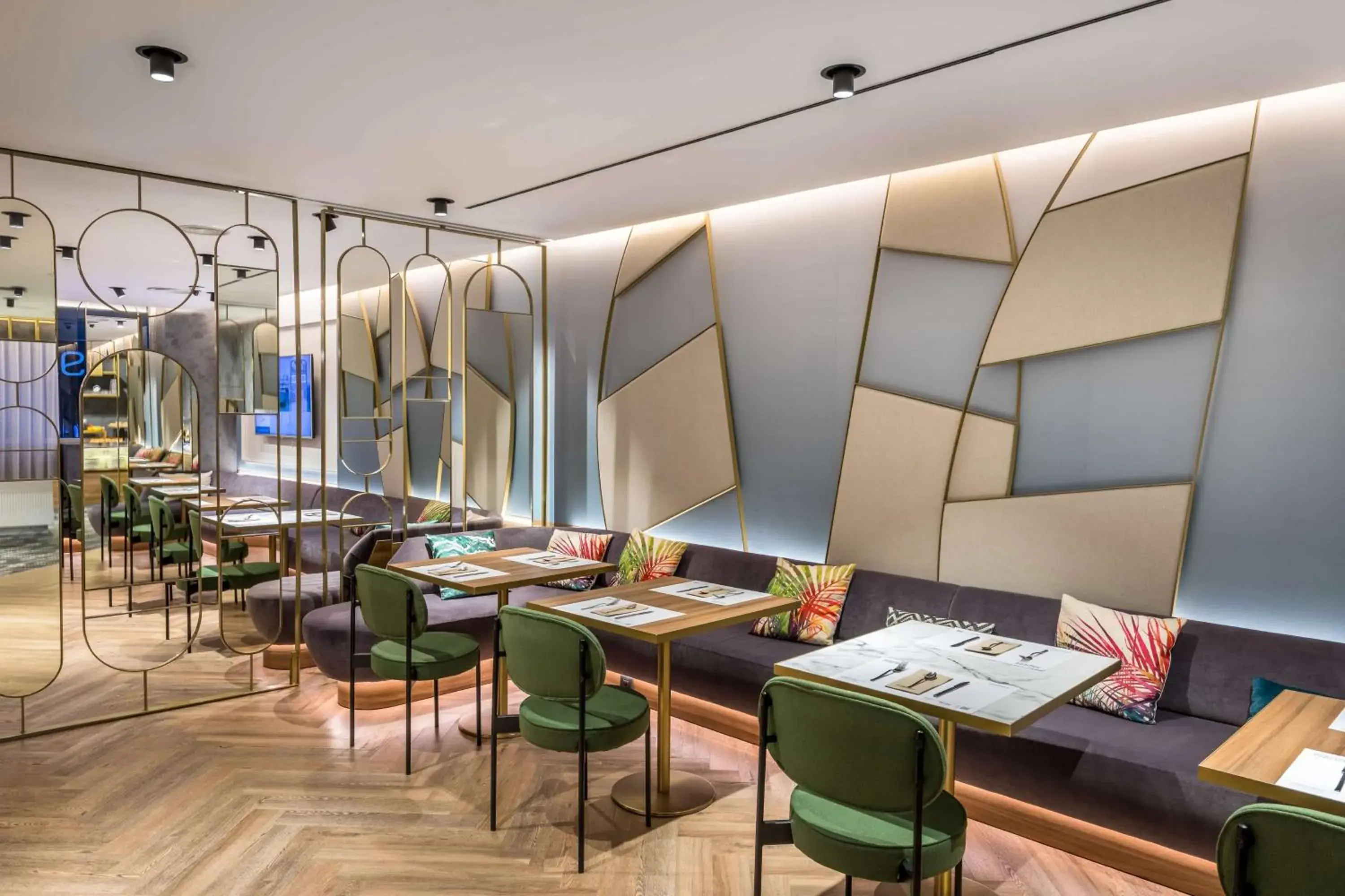 Restaurant/places to eat in Occidental Alicante Restaurant/places to eat in Occidental Alicante