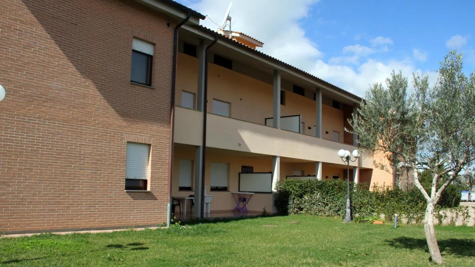 Facade/entrance in RTA Martin Pescatore