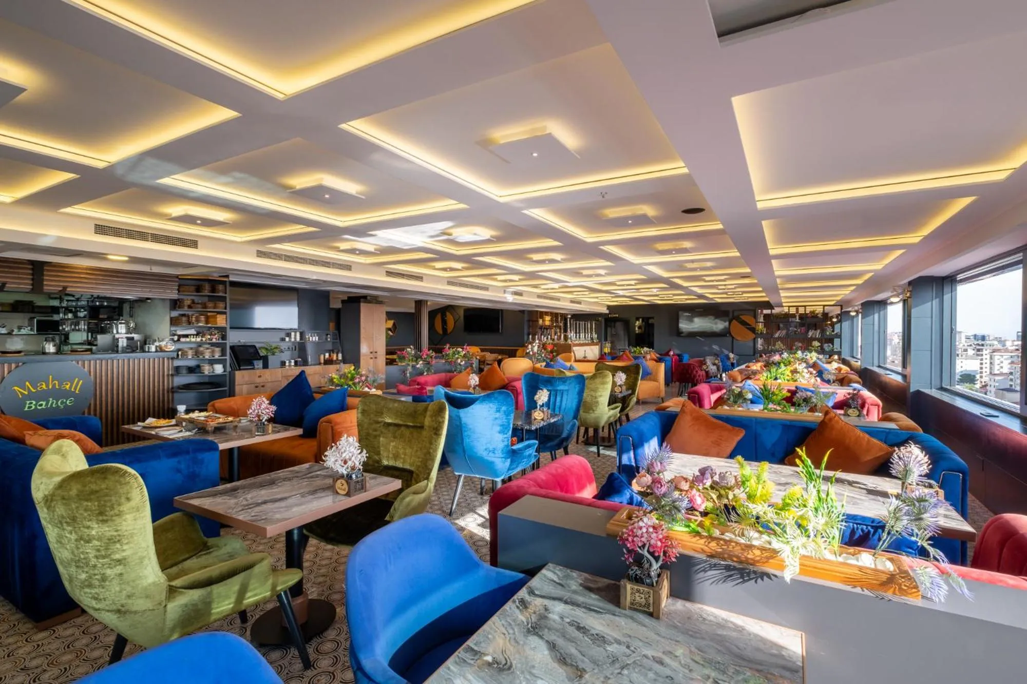 Restaurant/places to eat in Ma City Hotel