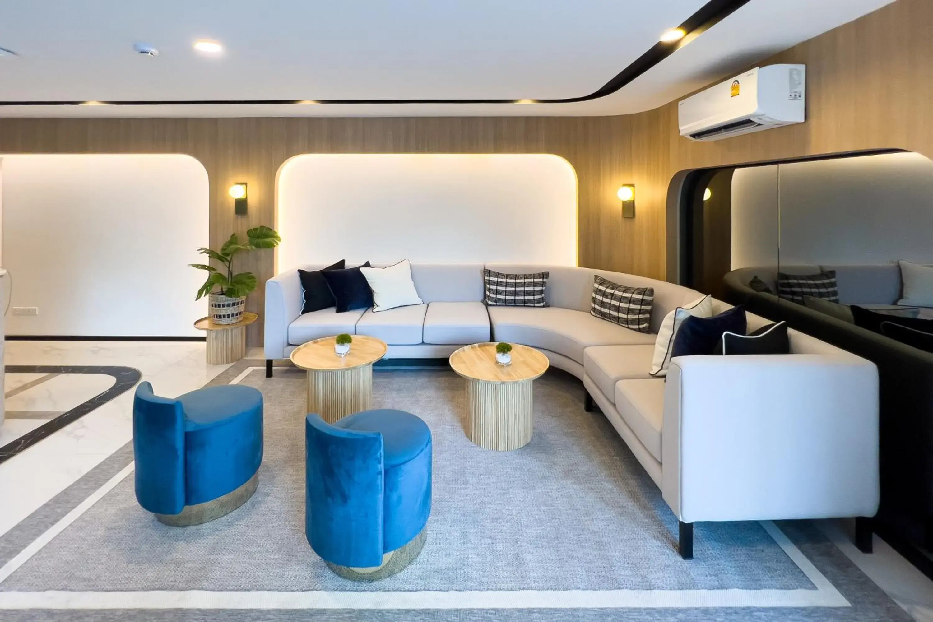 Lobby or reception in Wellness Stay & Hotel Sukhumvit 107 Lobby or reception in Wellness Stay & Hotel Sukhumvit 107