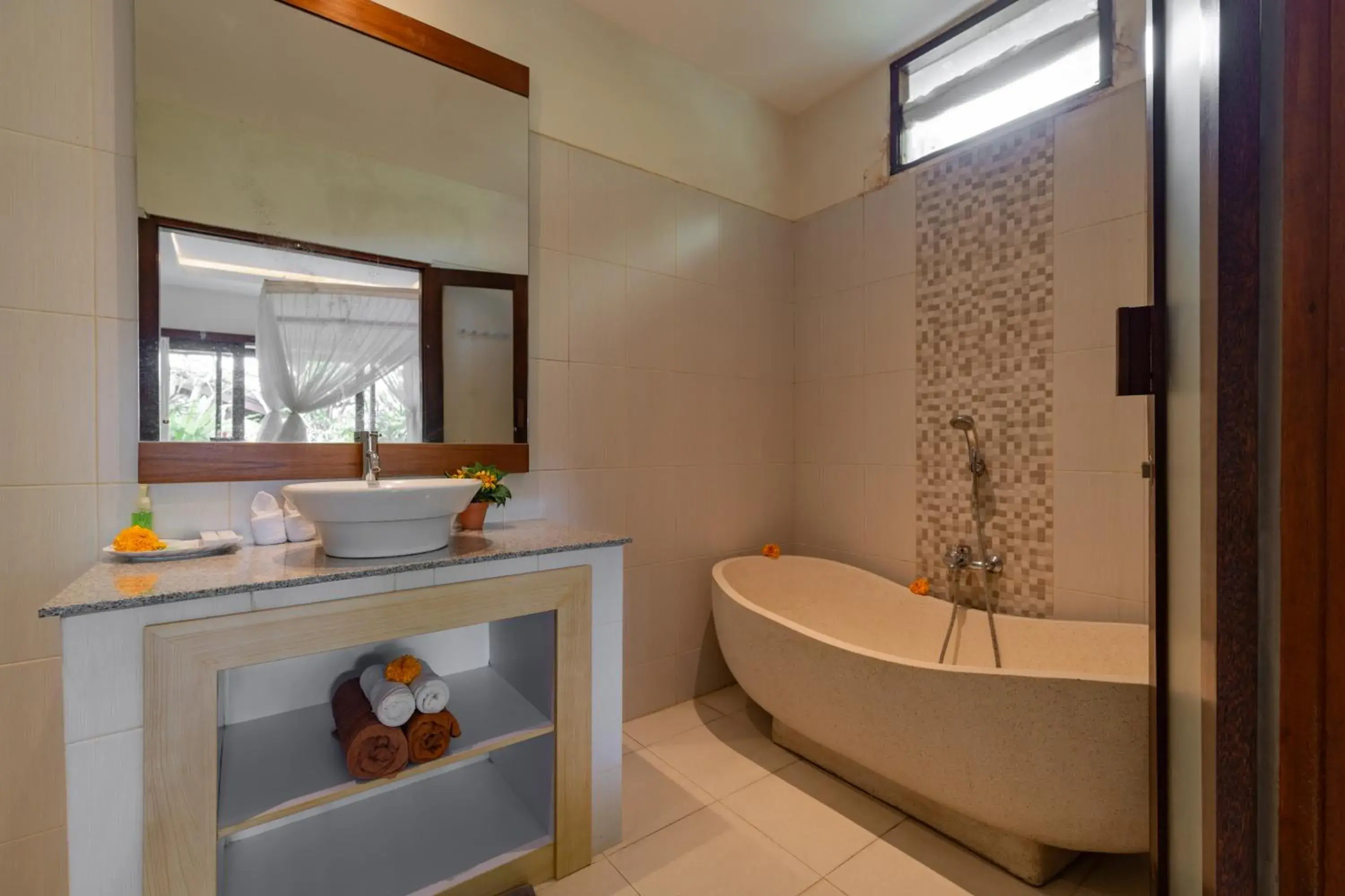 Superior Double or Twin Room in Desak Putu Putra Hidden Superior Double or Twin Room in Desak Putu Putra Hidden