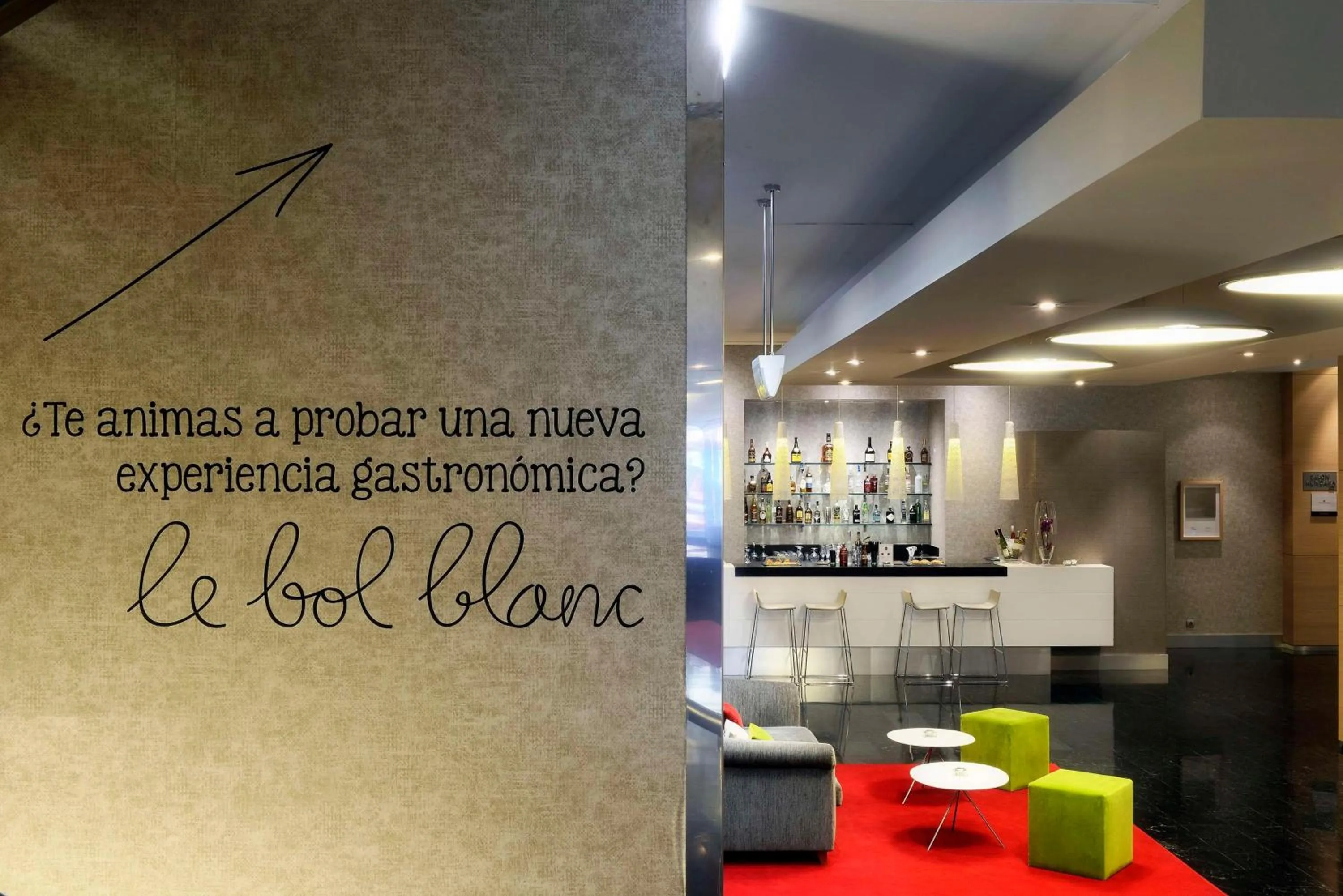 Restaurant/places to eat in NH Collection Villa de Bilbao