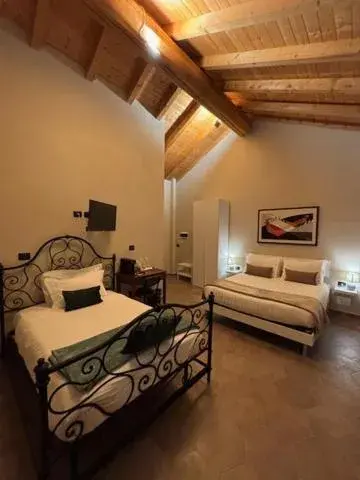 Deluxe King Room in Cascina Mora Bassa Deluxe King Room in Cascina Mora Bassa