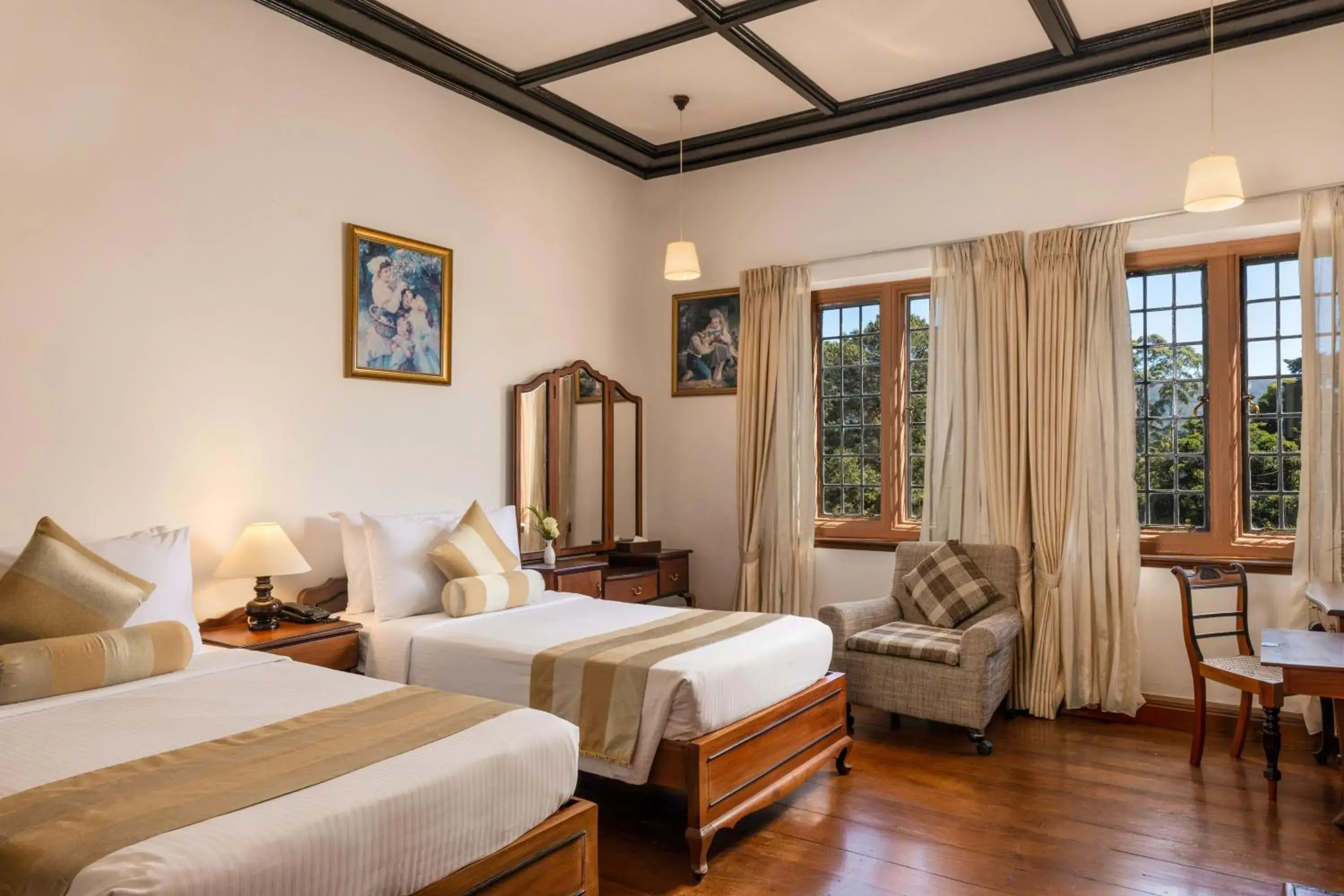 Bedroom, Bed in The Hill Club Bedroom, Bed in The Hill Club