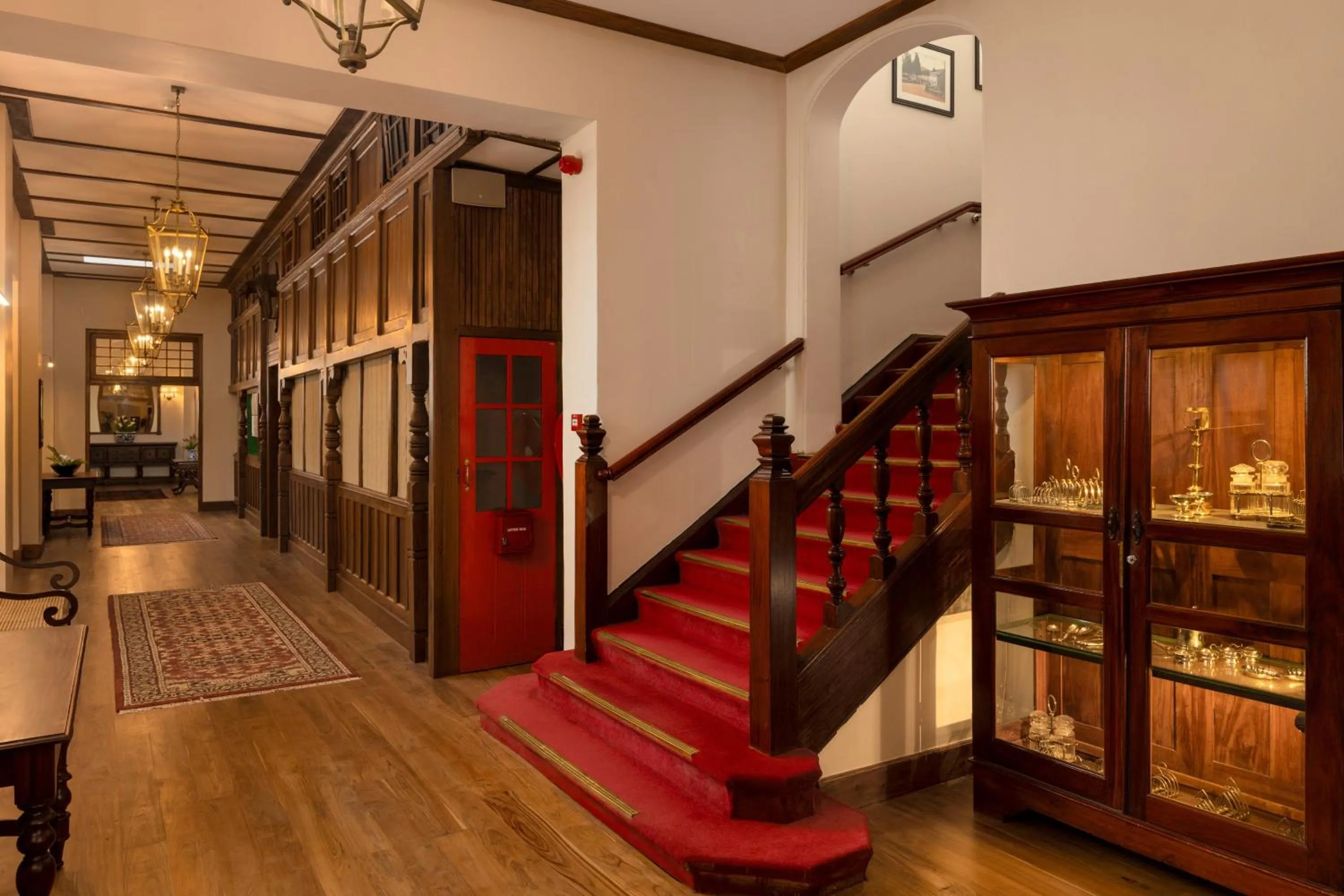 Area and facilities in The Hill Club