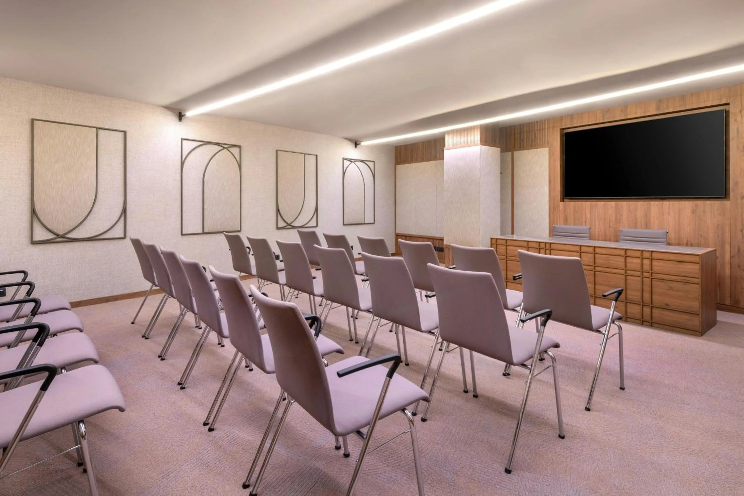 Meeting/conference room in AC Hotel by Marriott Cartagena