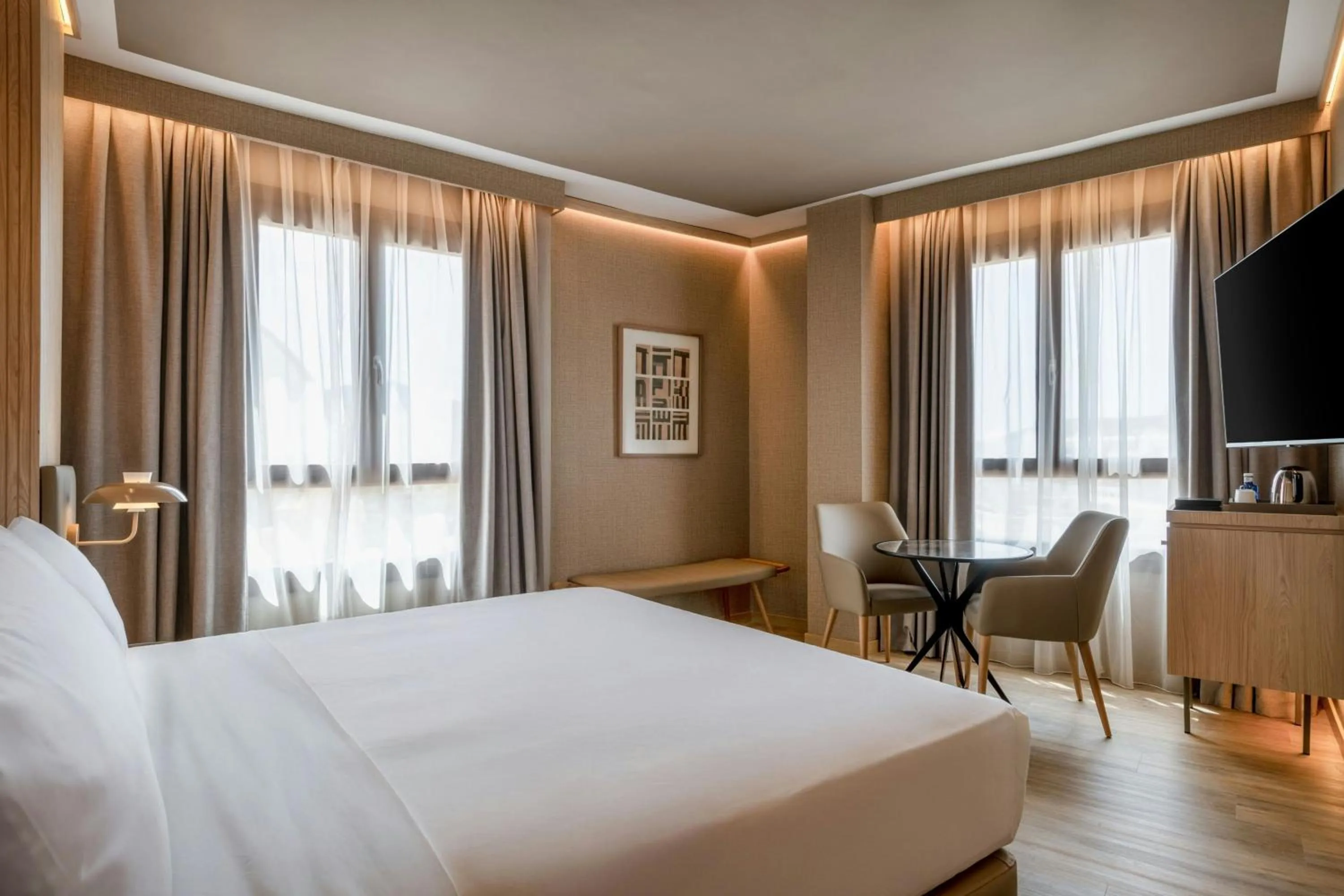 Photo of the whole room, Bed in AC Hotel by Marriott Cartagena