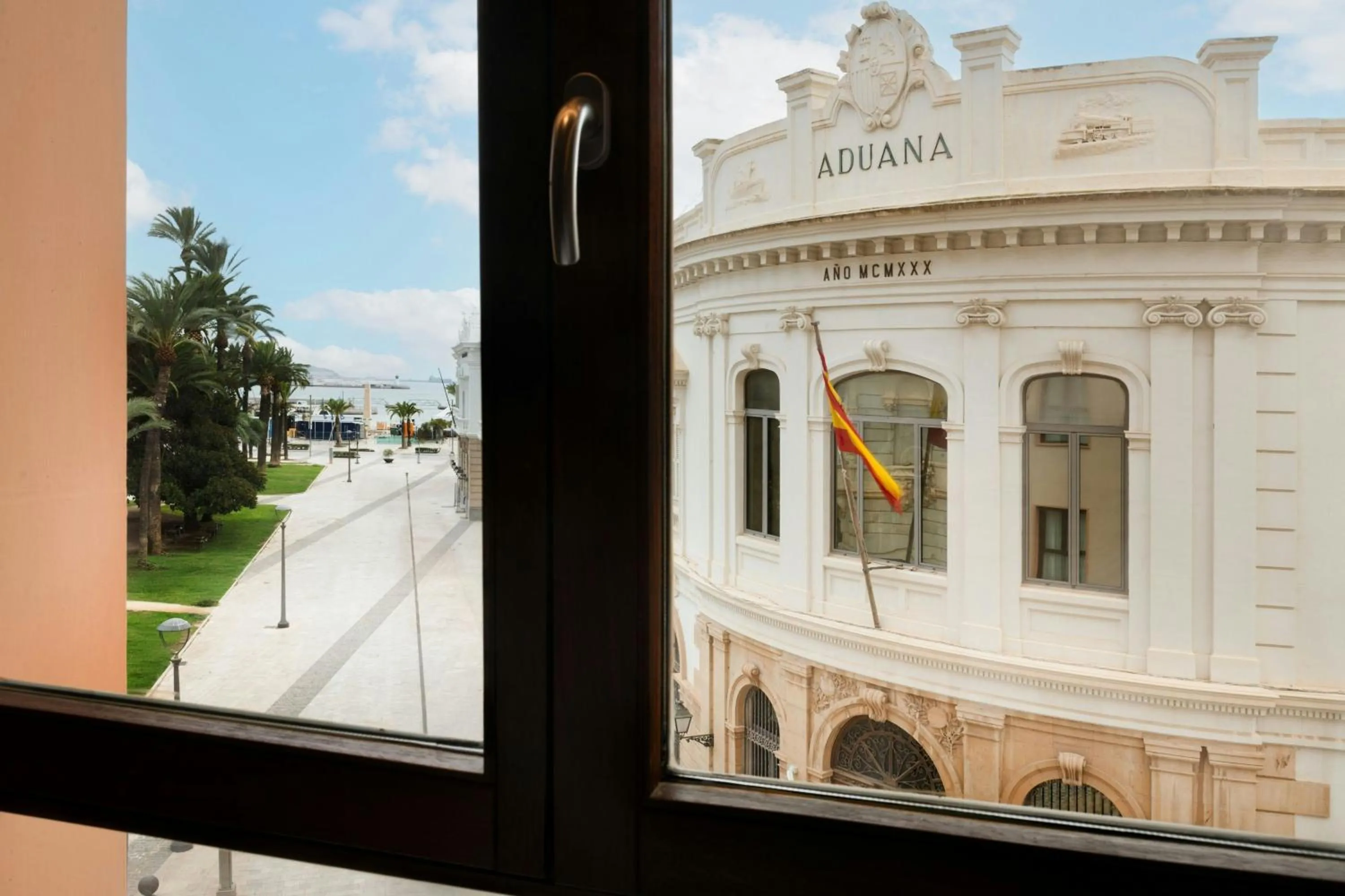 Photo of the whole room in AC Hotel by Marriott Cartagena