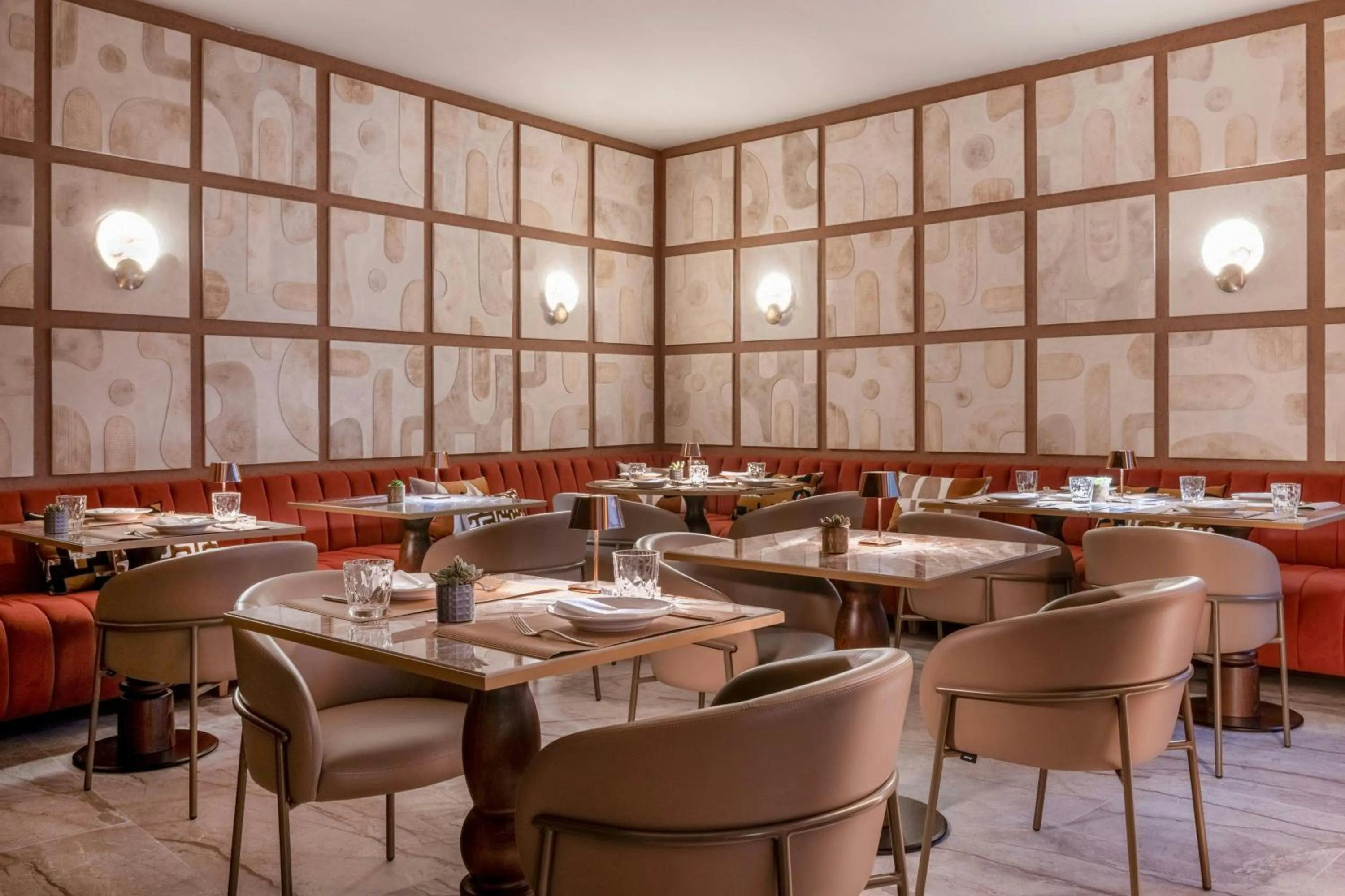 Lounge or bar in AC Hotel by Marriott Cartagena