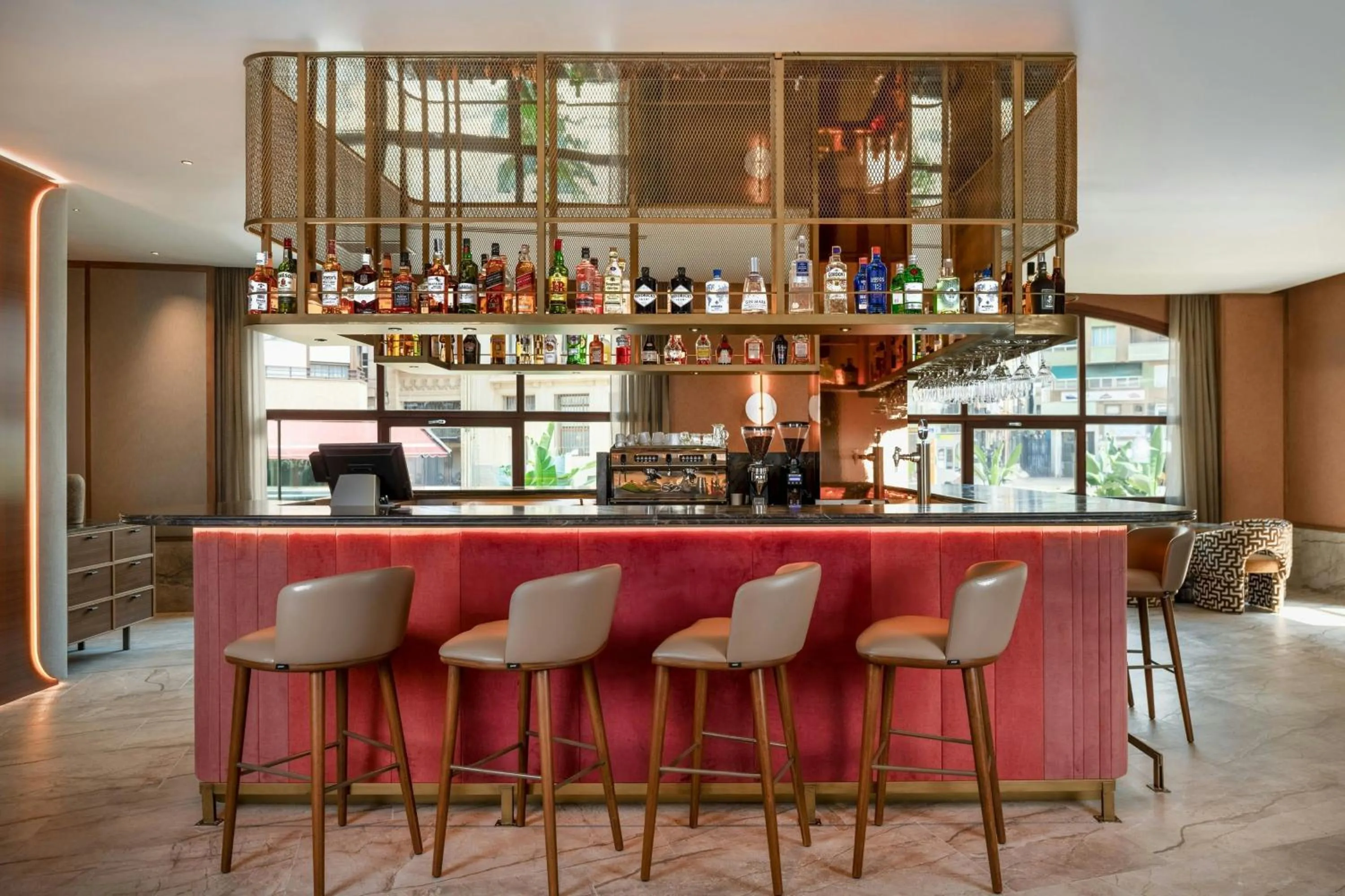 Lounge or bar in AC Hotel by Marriott Cartagena