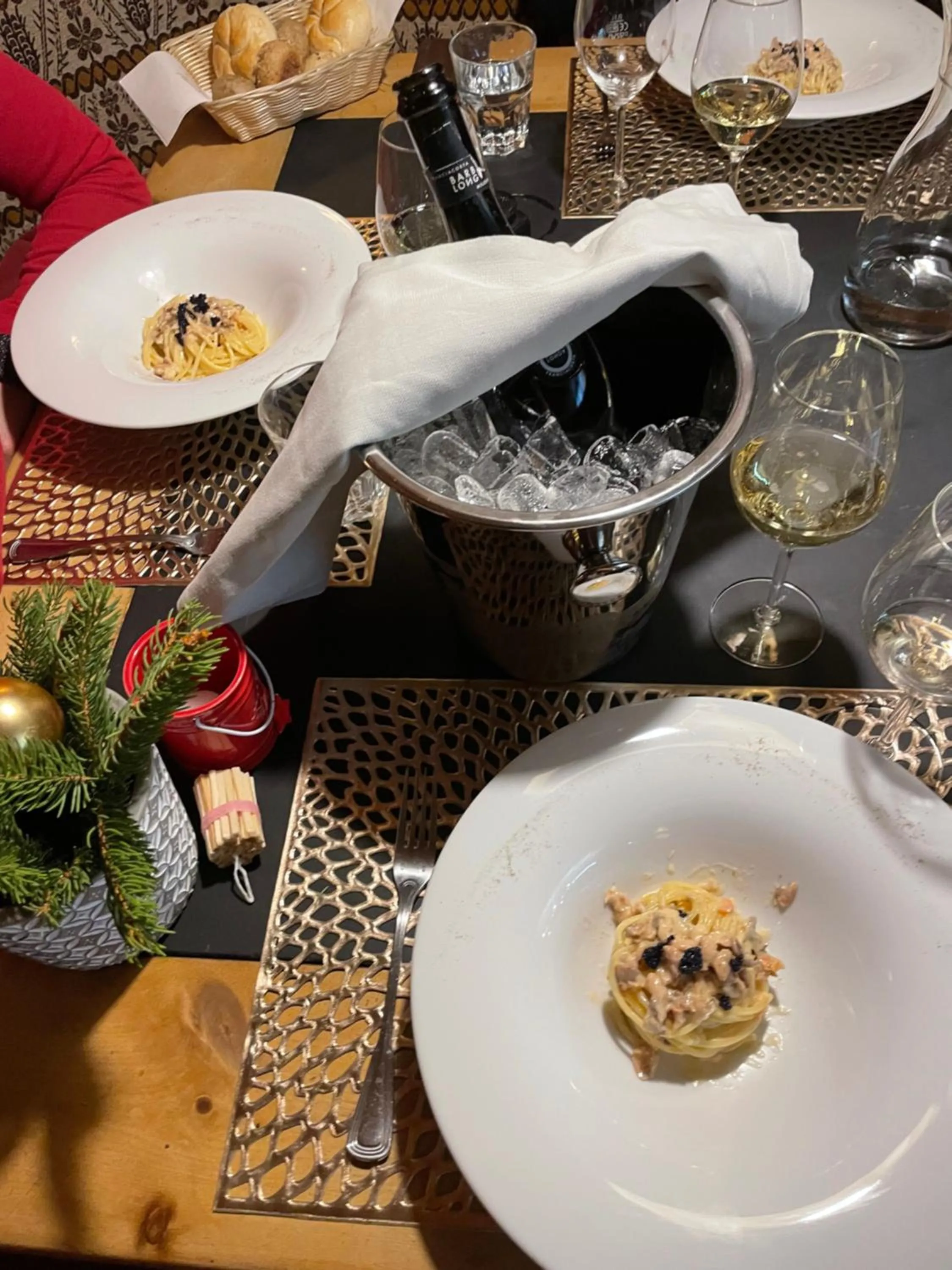 Food in PLOSE Parkhotel & Residence