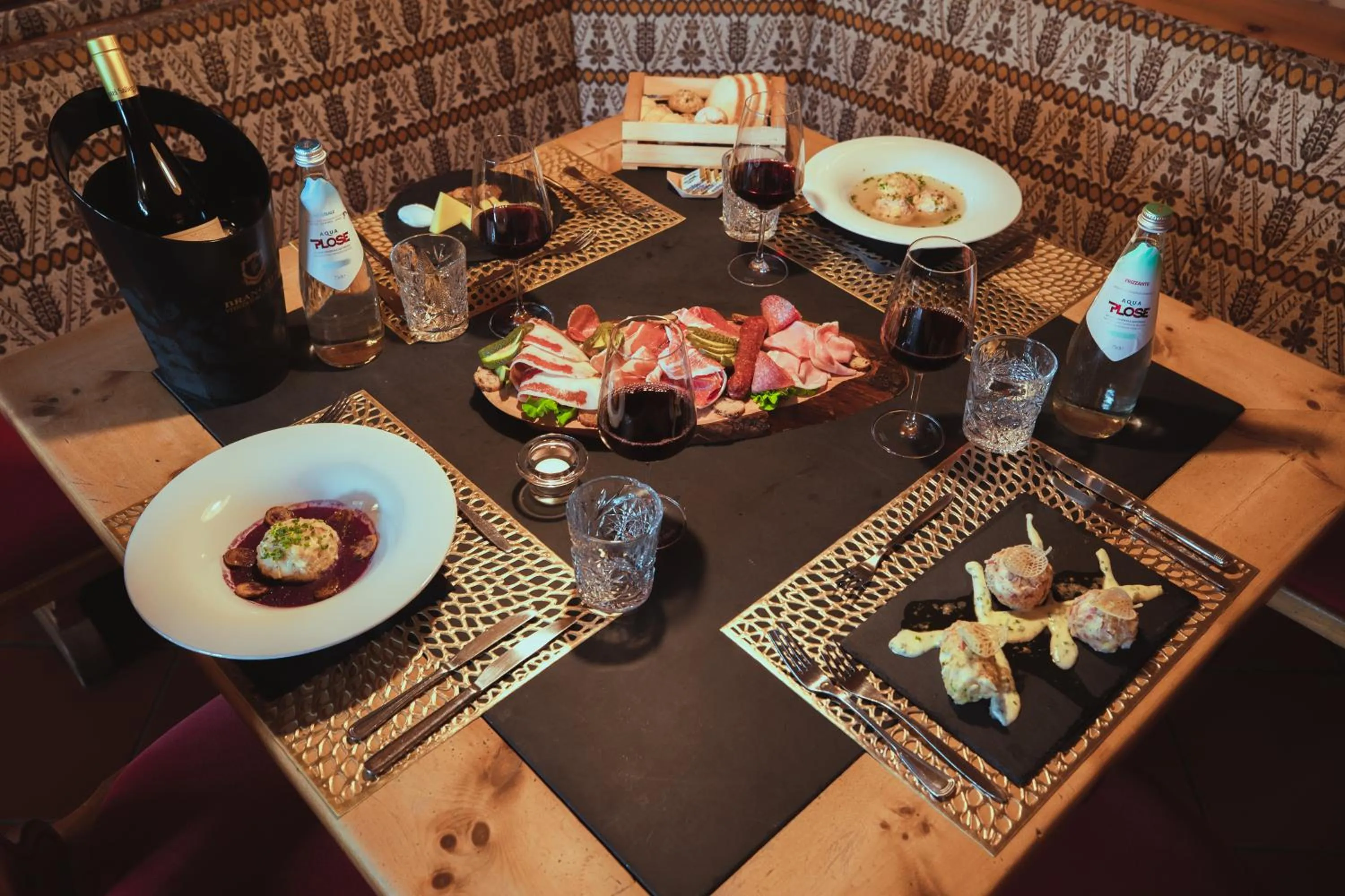 Dinner in PLOSE Parkhotel & Residence