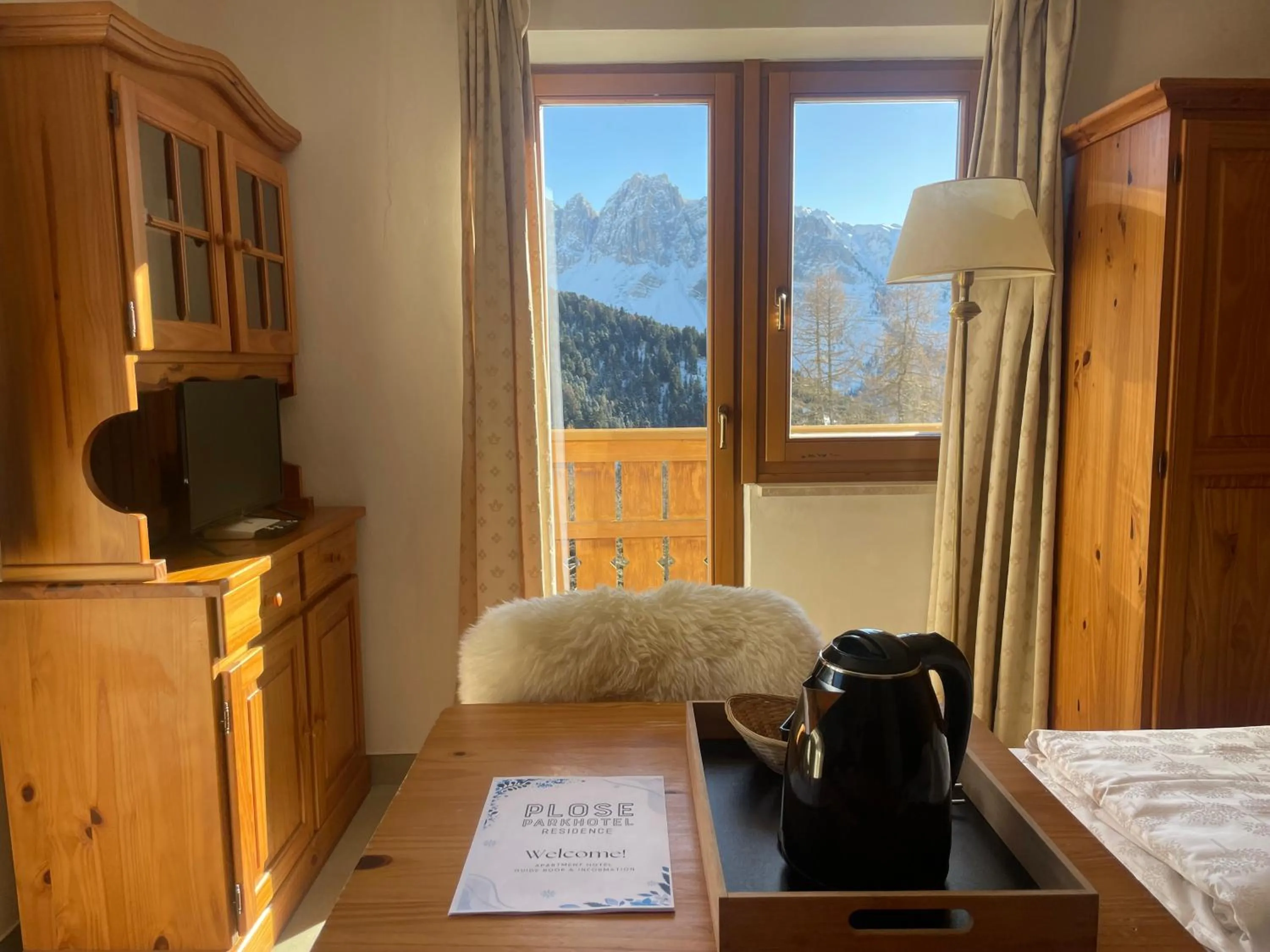 Bedroom, Bed in PLOSE Parkhotel & Residence