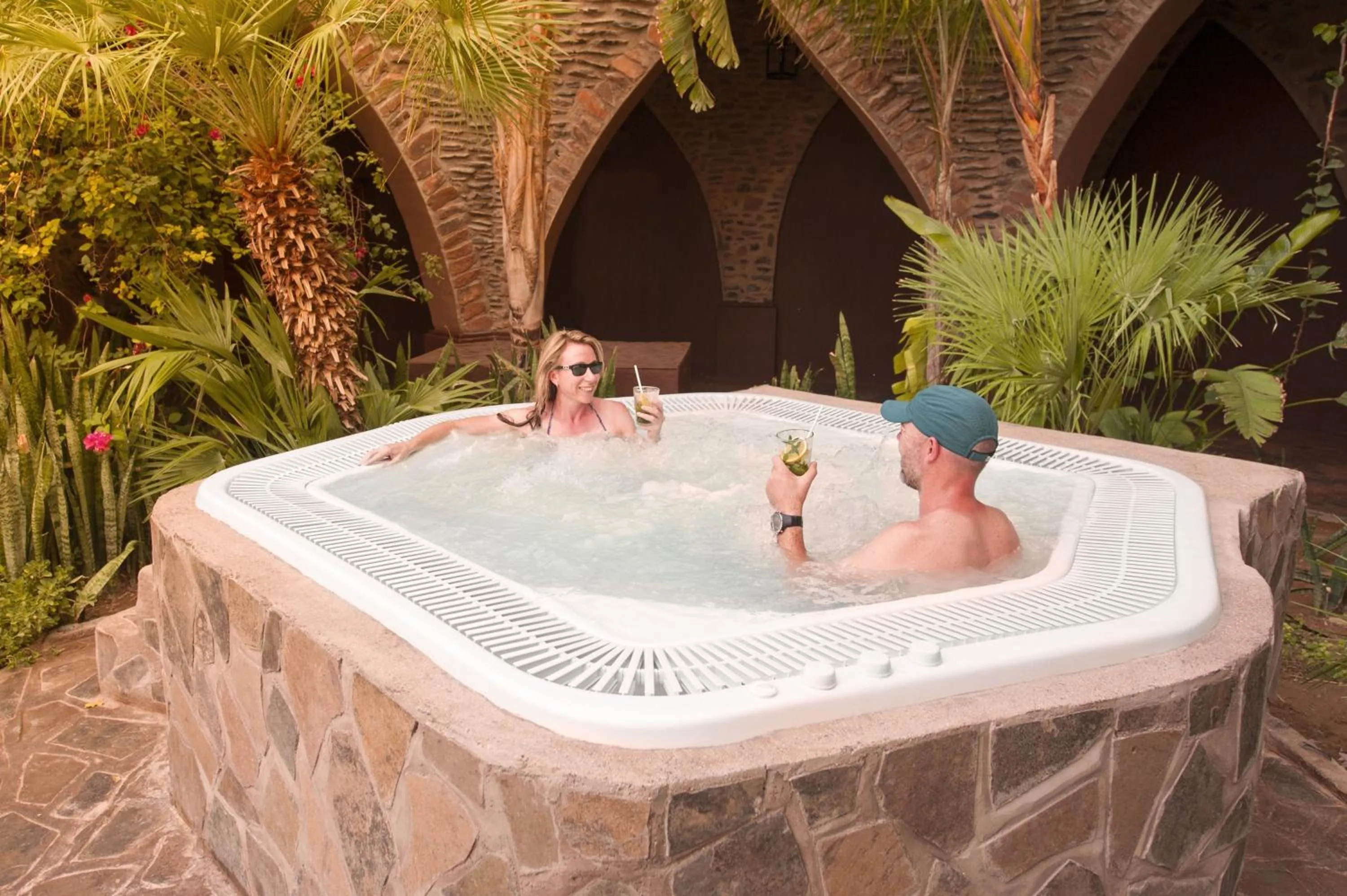 Hot Tub in Le Mirage Resort & Spa