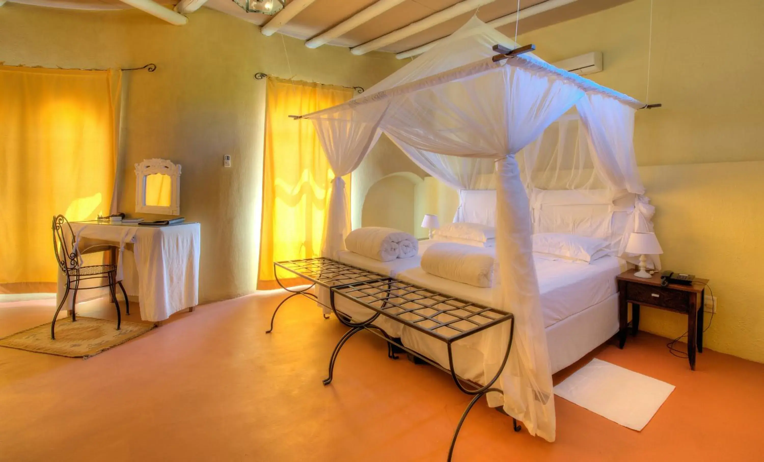 Bedroom, Bed in Le Mirage Resort & Spa Bedroom, Bed in Le Mirage Resort & Spa