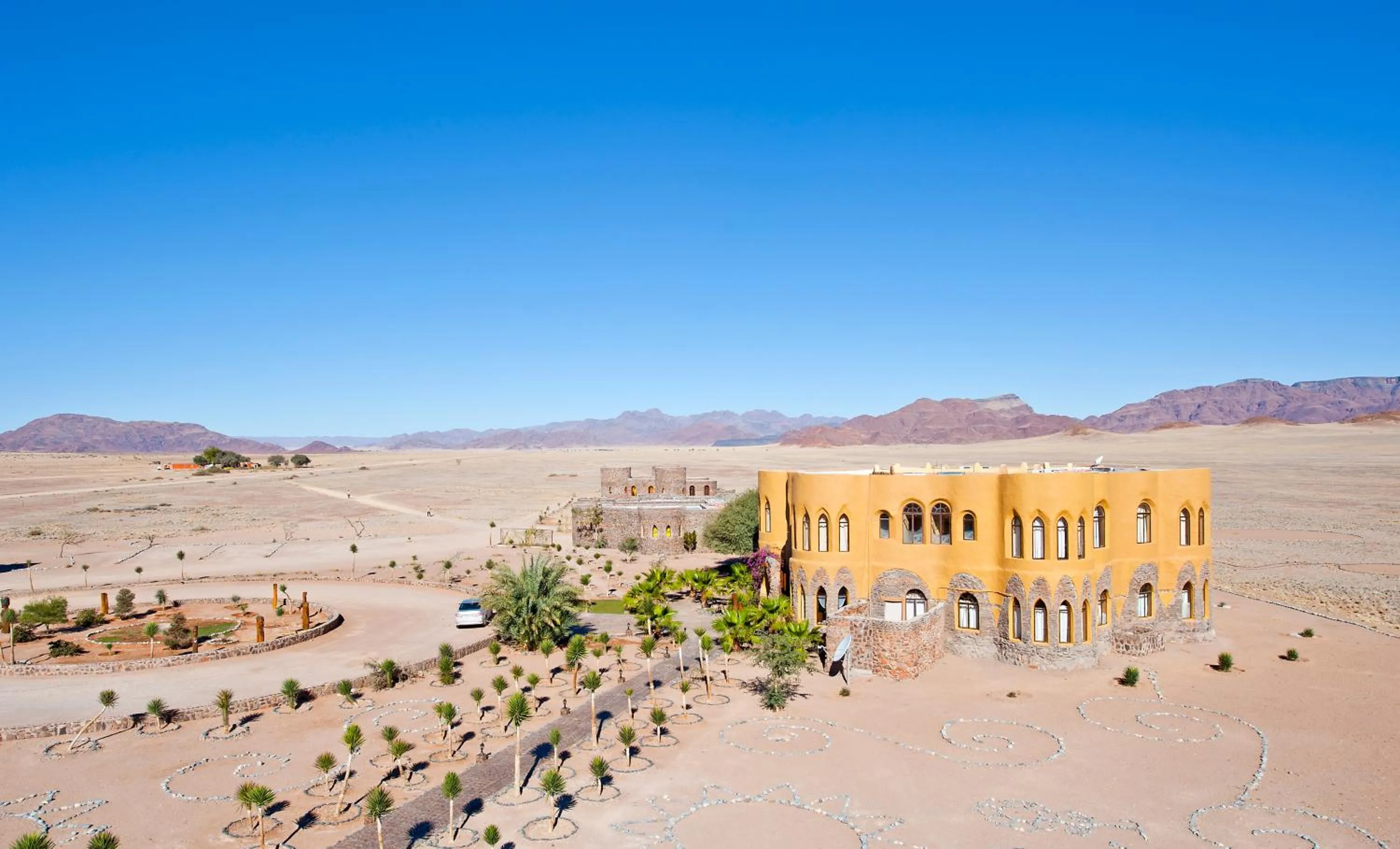 Facade/entrance in Le Mirage Resort & Spa