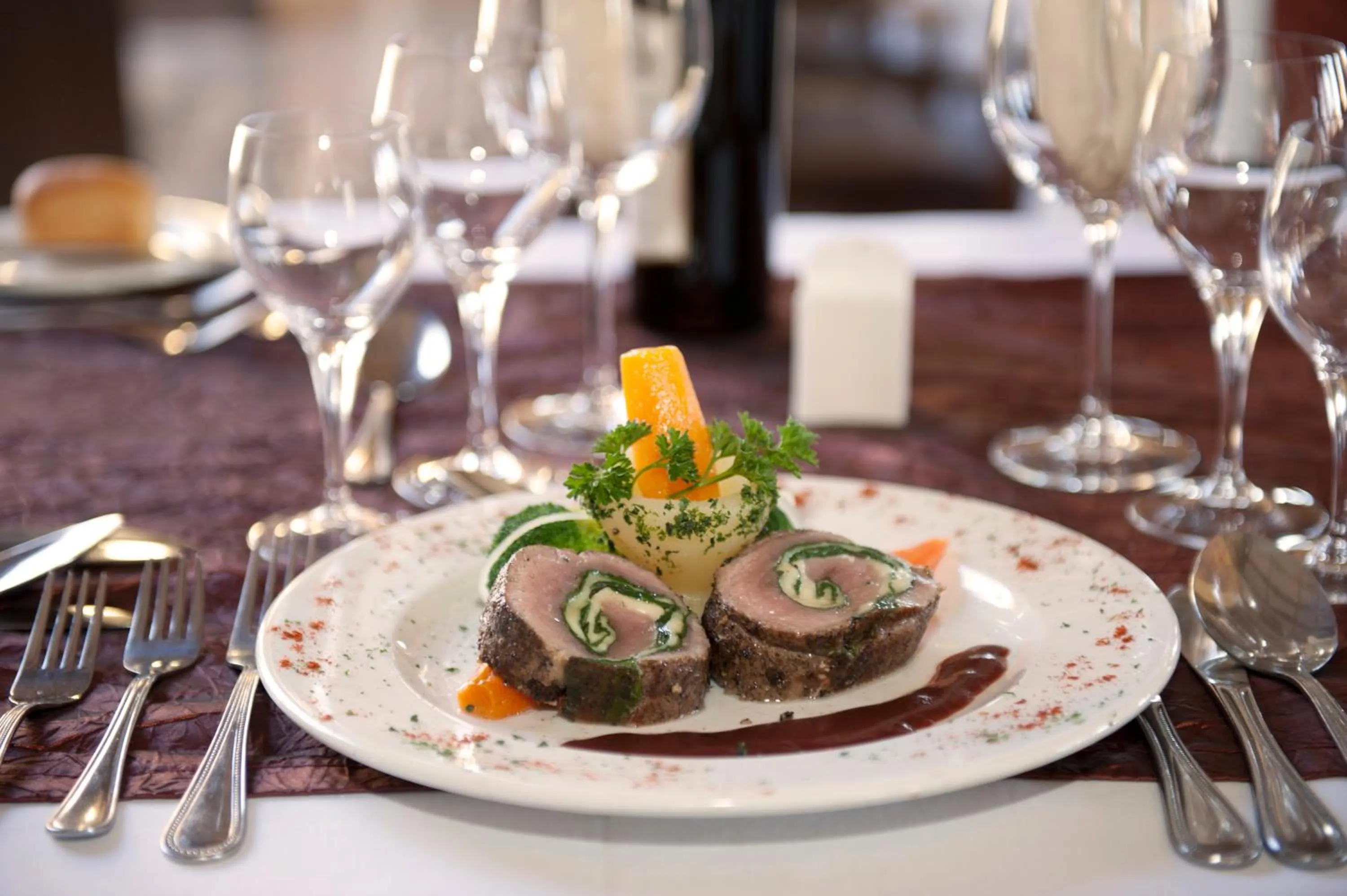 Restaurant/places to eat in Le Mirage Resort & Spa