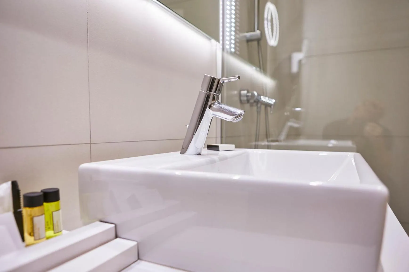 Photo of the whole room in Sercotel Amistad Murcia