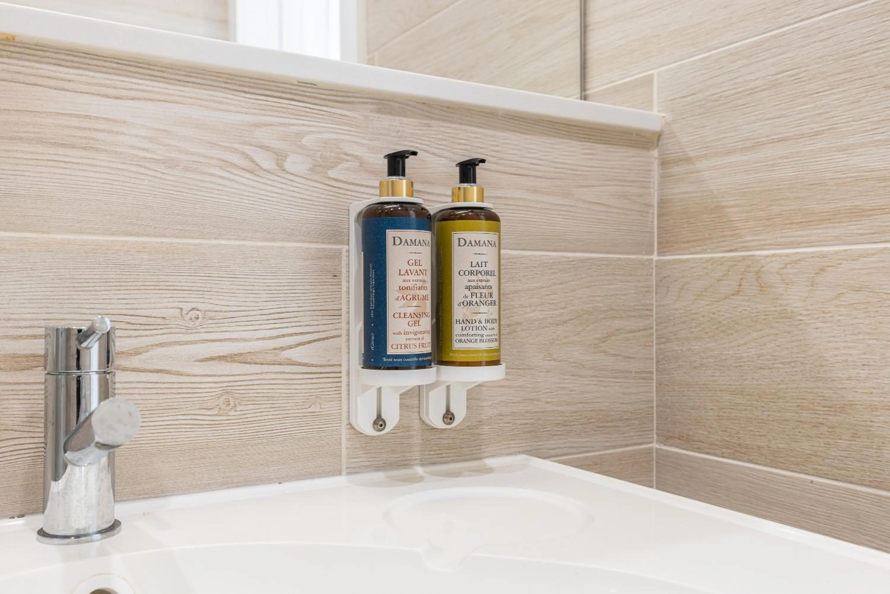 Bathroom in Garcia 28 by LovelyStay