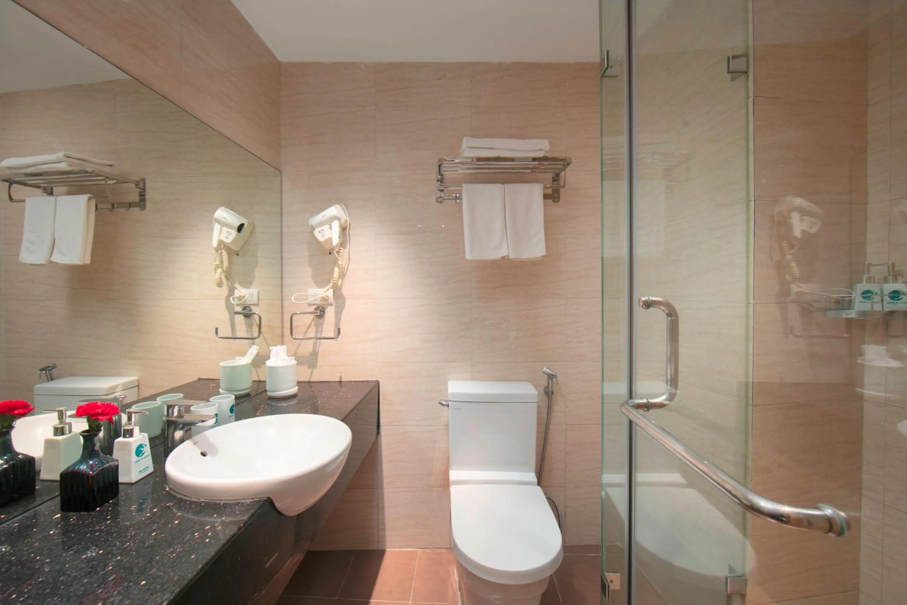 Shower in Hanoi Center Silk Classic Hotel & Travel