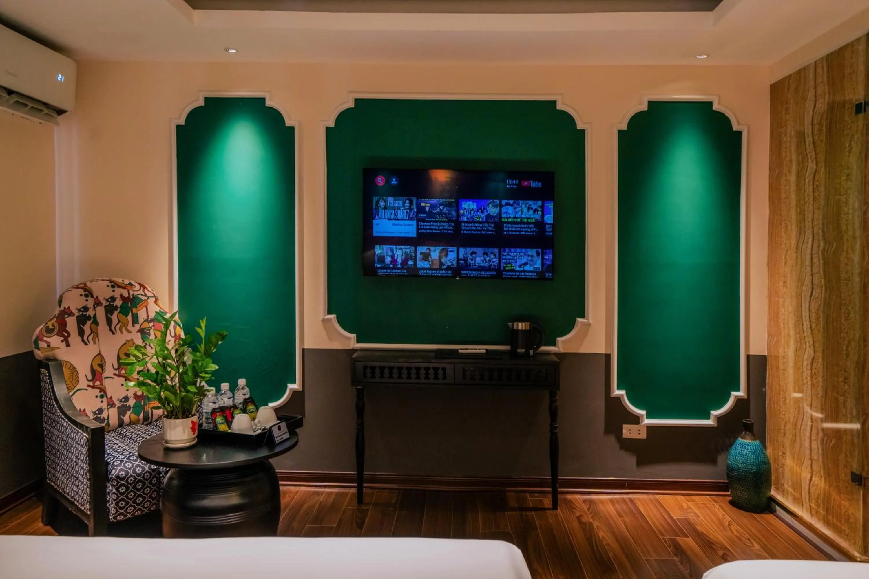 Decorative detail in Hanoi Center Silk Classic Hotel & Travel