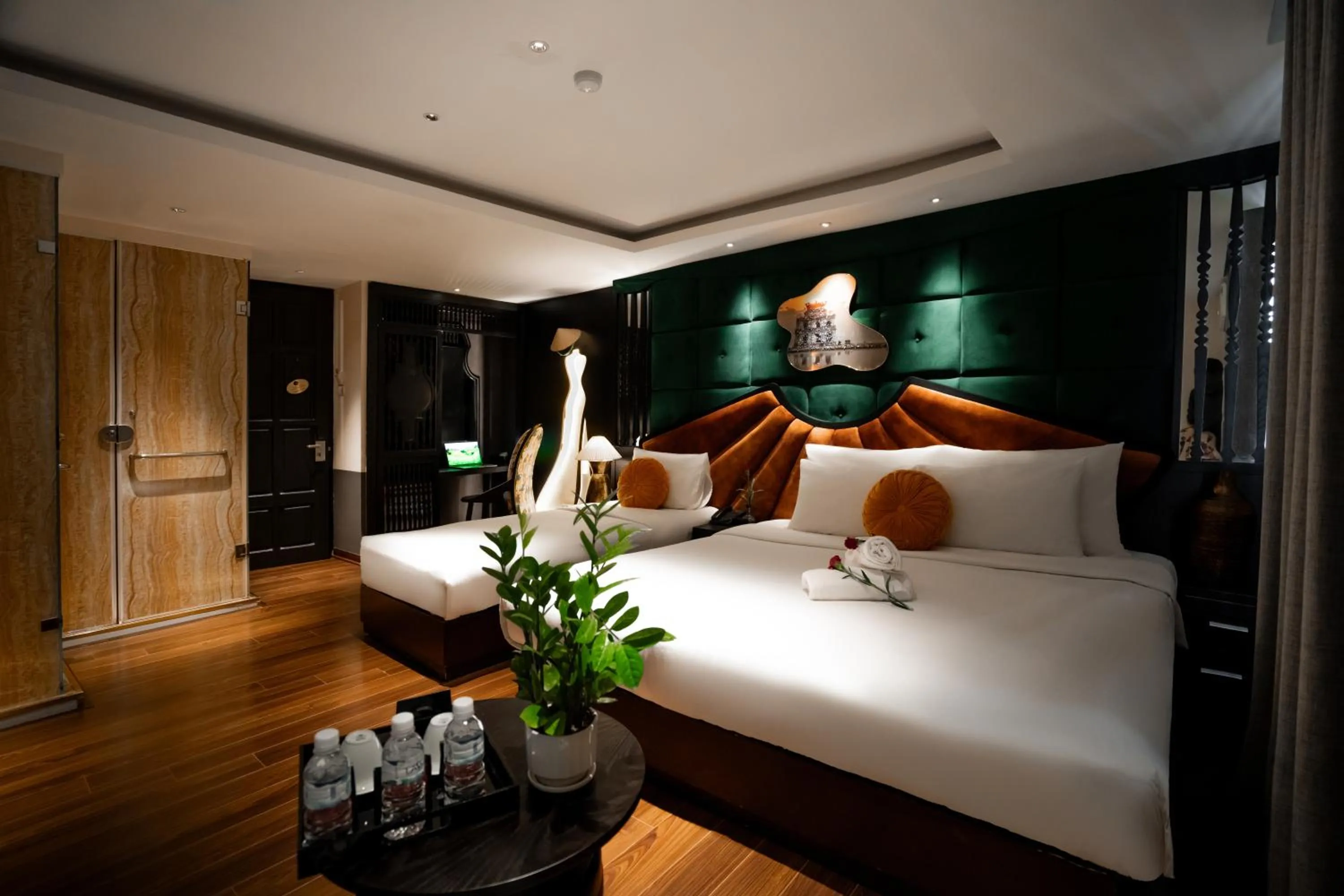 Bed in Hanoi Center Silk Classic Hotel & Travel