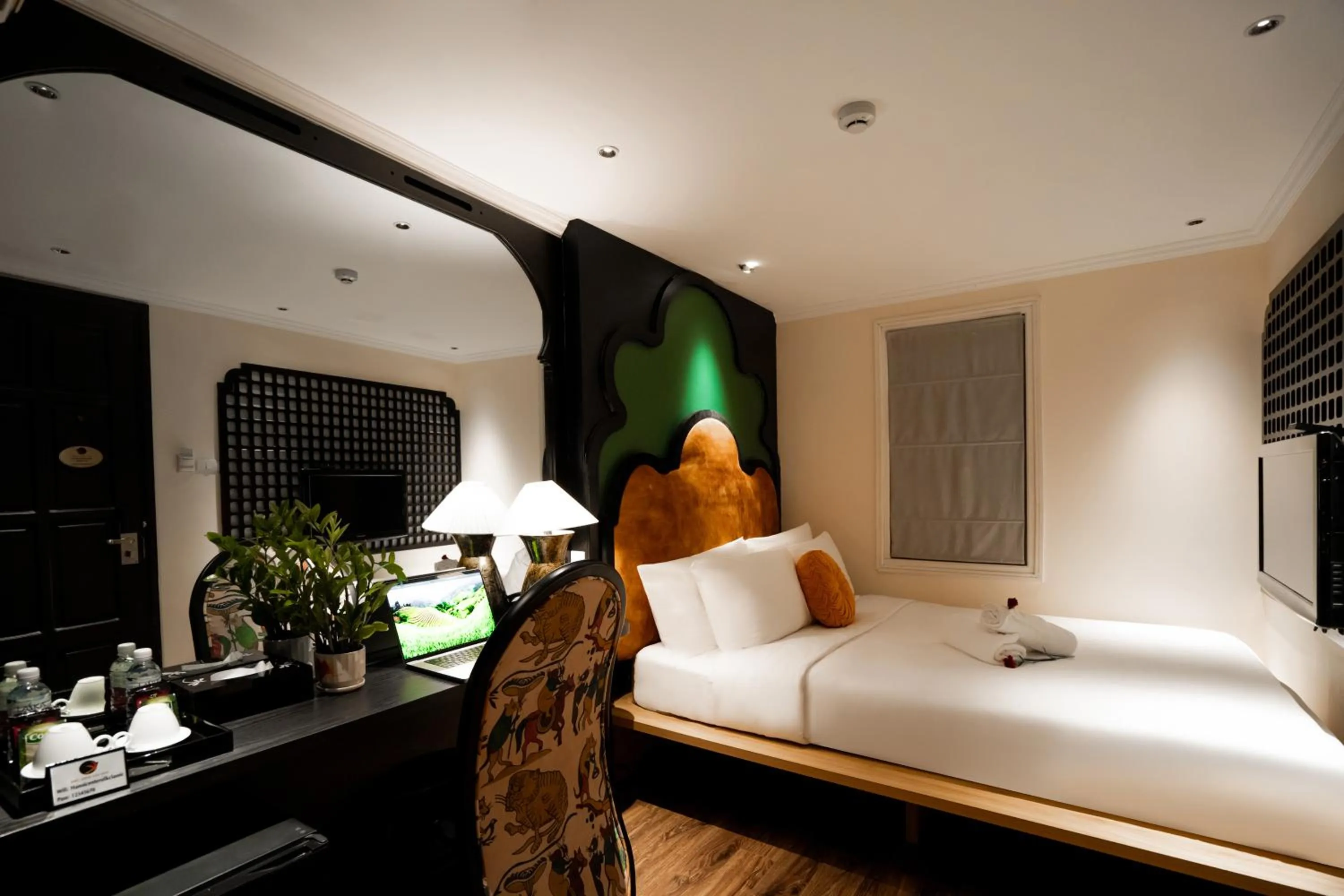 Bed in Hanoi Center Silk Classic Hotel & Travel