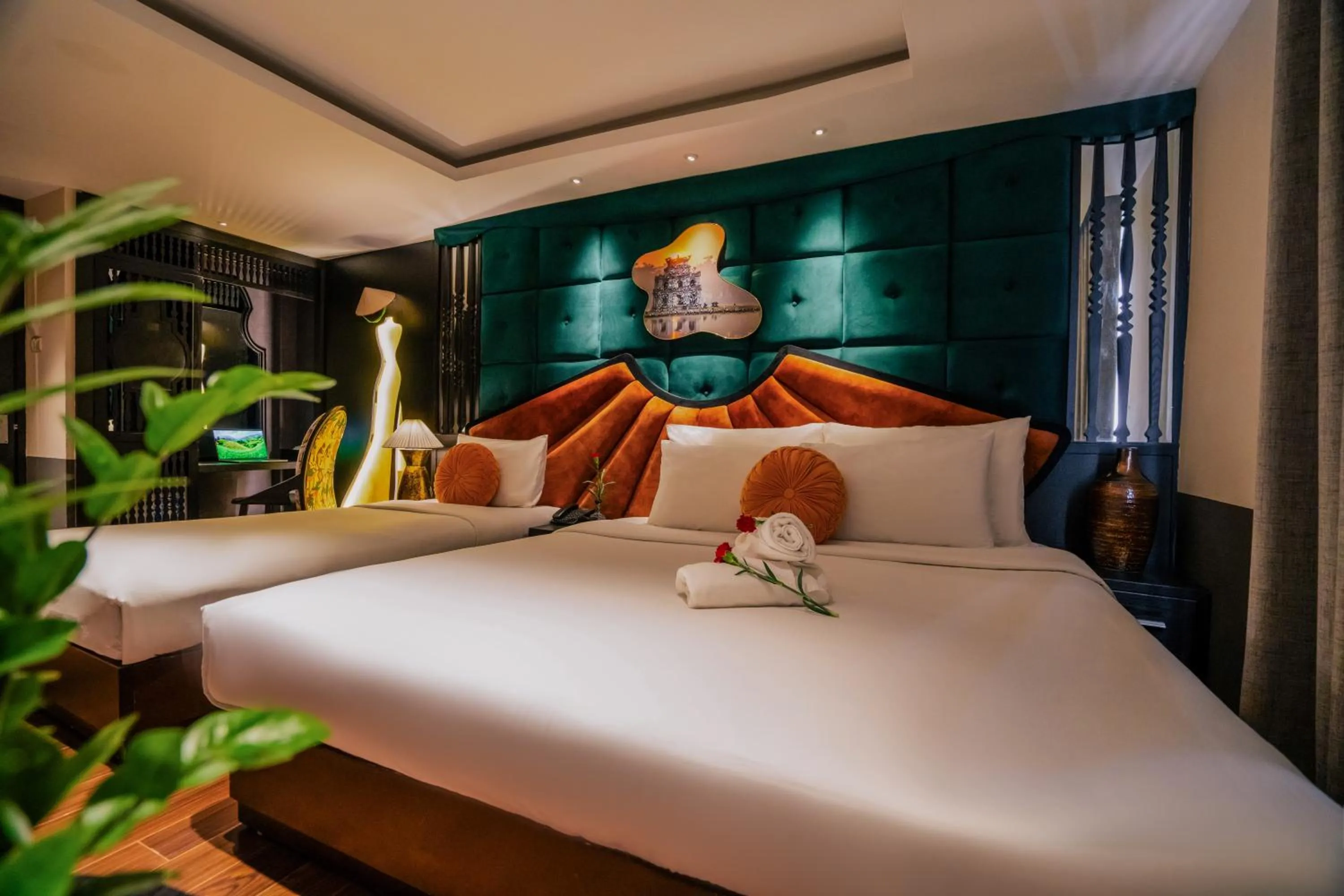 Bed in Hanoi Center Silk Classic Hotel & Travel