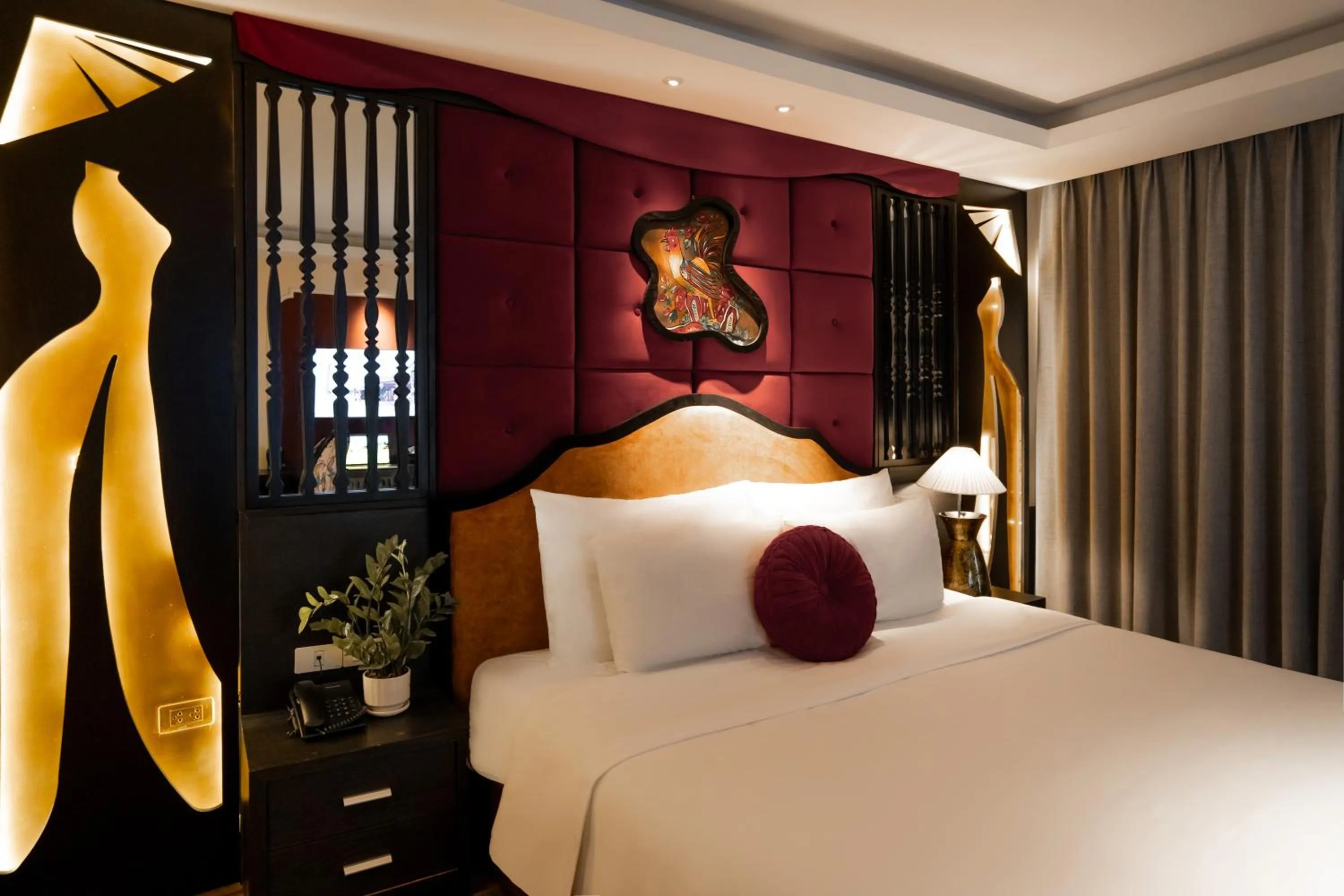 Bed in Hanoi Center Silk Classic Hotel & Travel