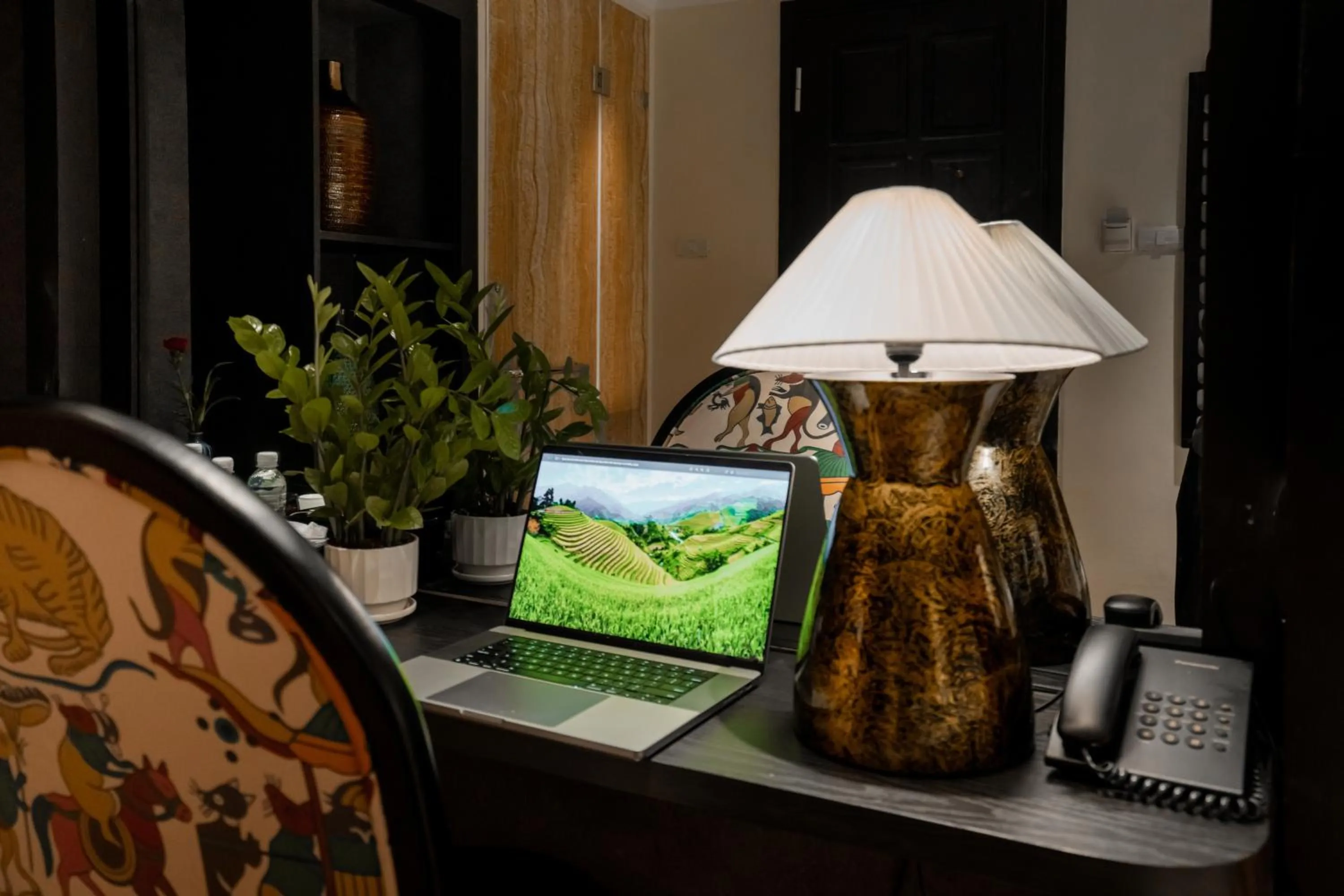 Seating area in Hanoi Center Silk Classic Hotel & Travel