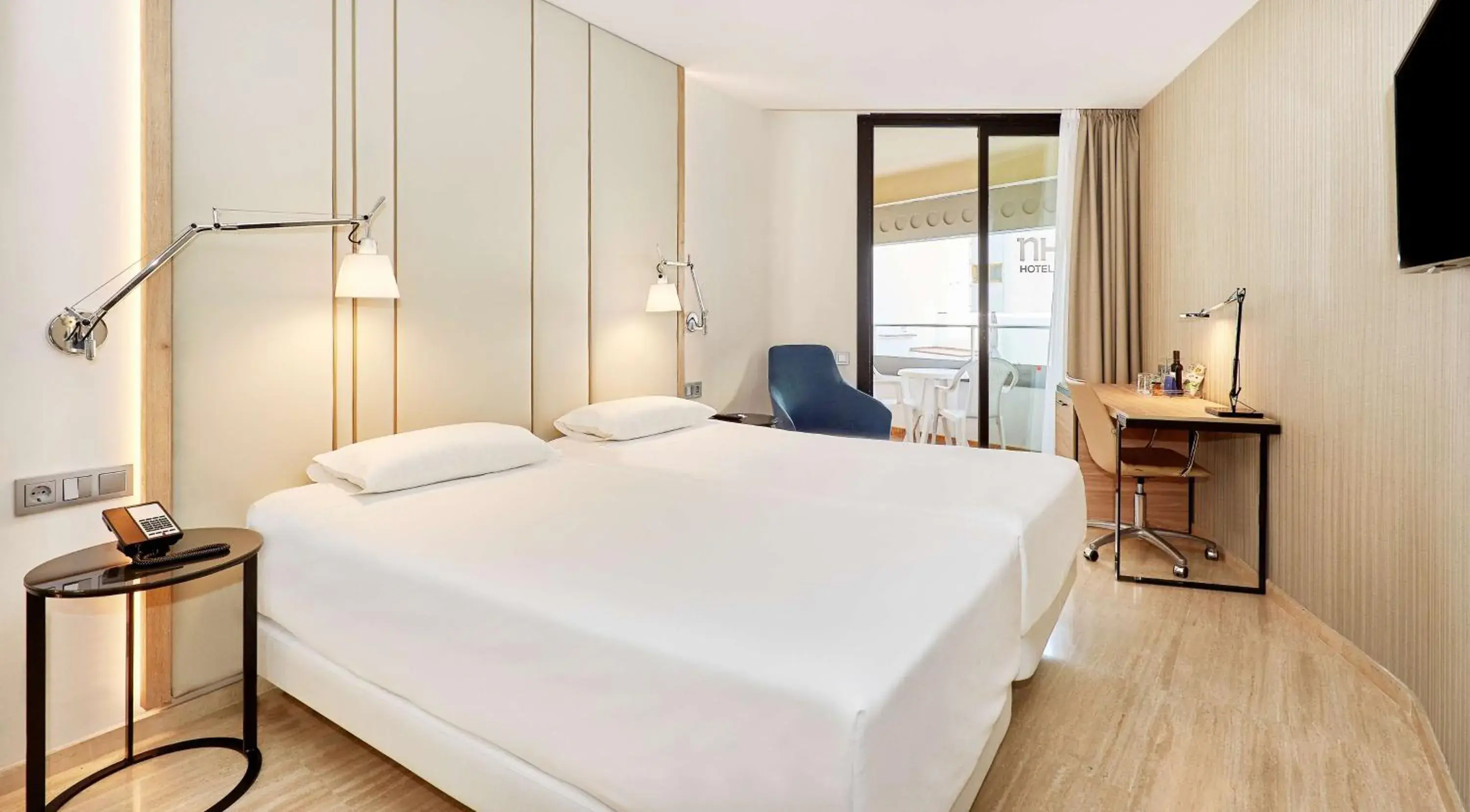 Standard Double or Twin Room with Terrace in NH Imperial Playa Standard Double or Twin Room with Terrace in NH Imperial Playa