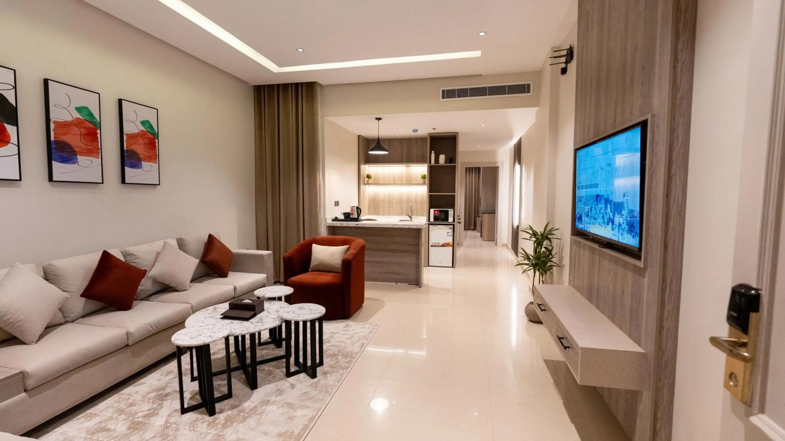 TV and multimedia in Brzeen Hotel Riyadh
