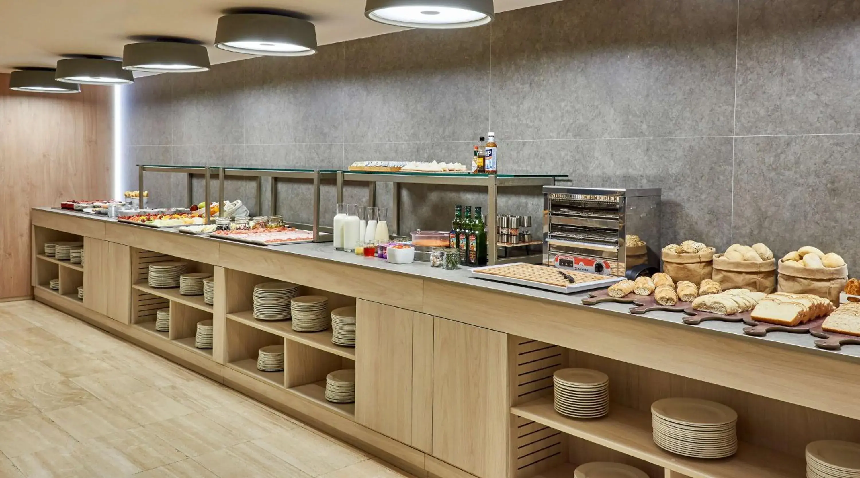 Restaurant/places to eat in NH Las Palmas Playa las Canteras Restaurant/places to eat in NH Las Palmas Playa las Canteras