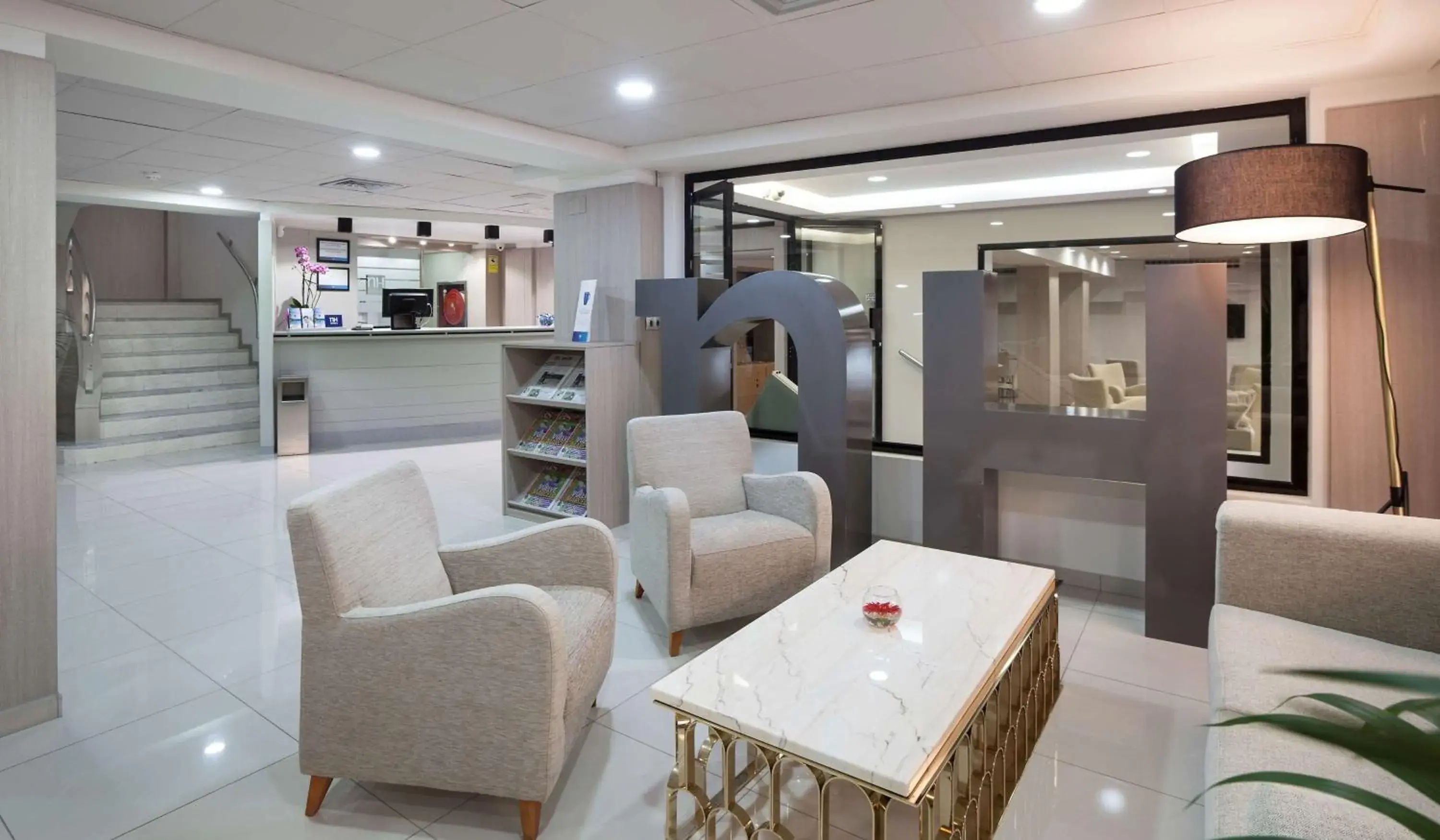 Lobby or reception in NH Las Palmas Playa las Canteras Lobby or reception in NH Las Palmas Playa las Canteras