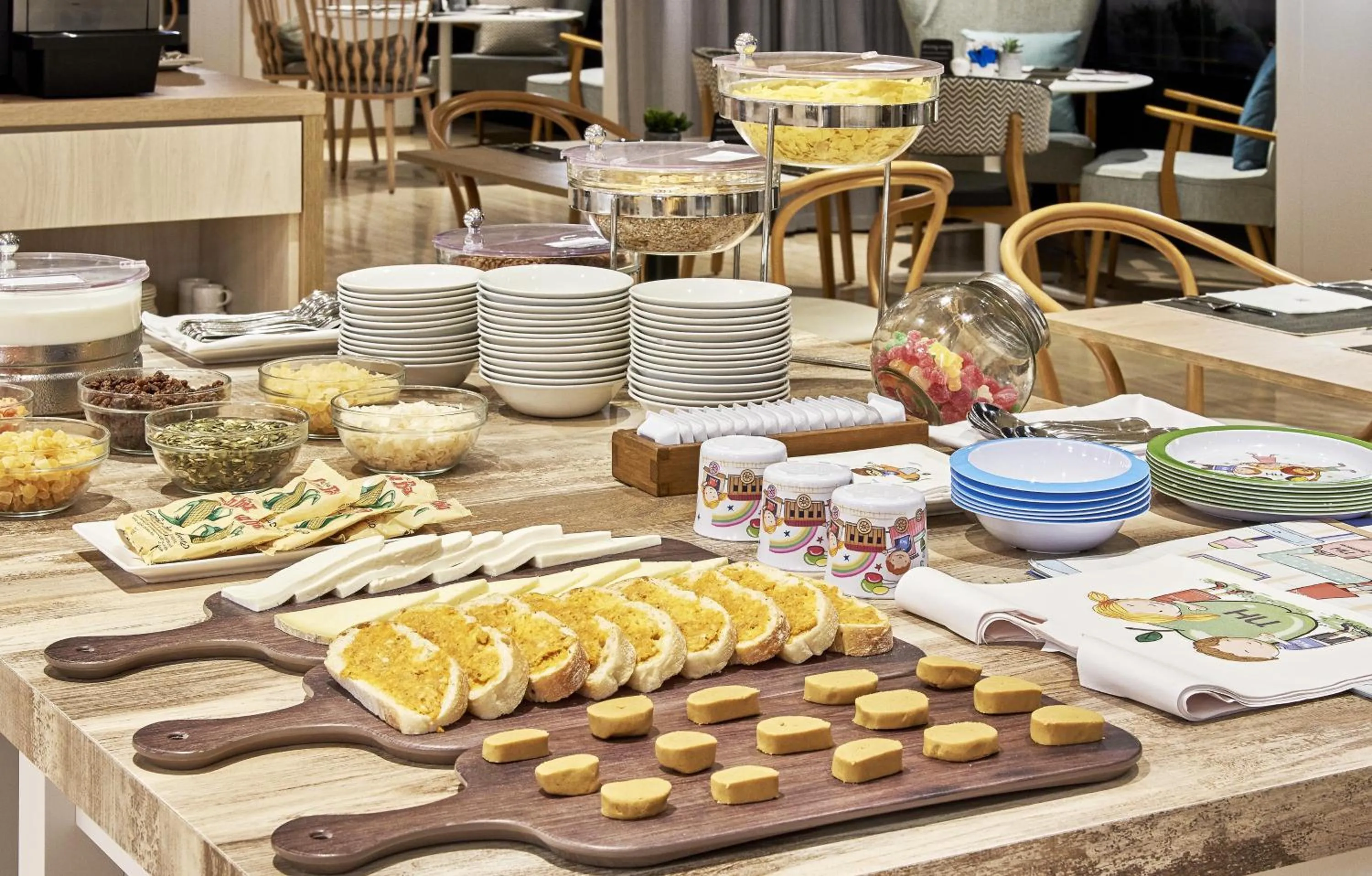 Restaurant/places to eat in NH Las Palmas Playa las Canteras