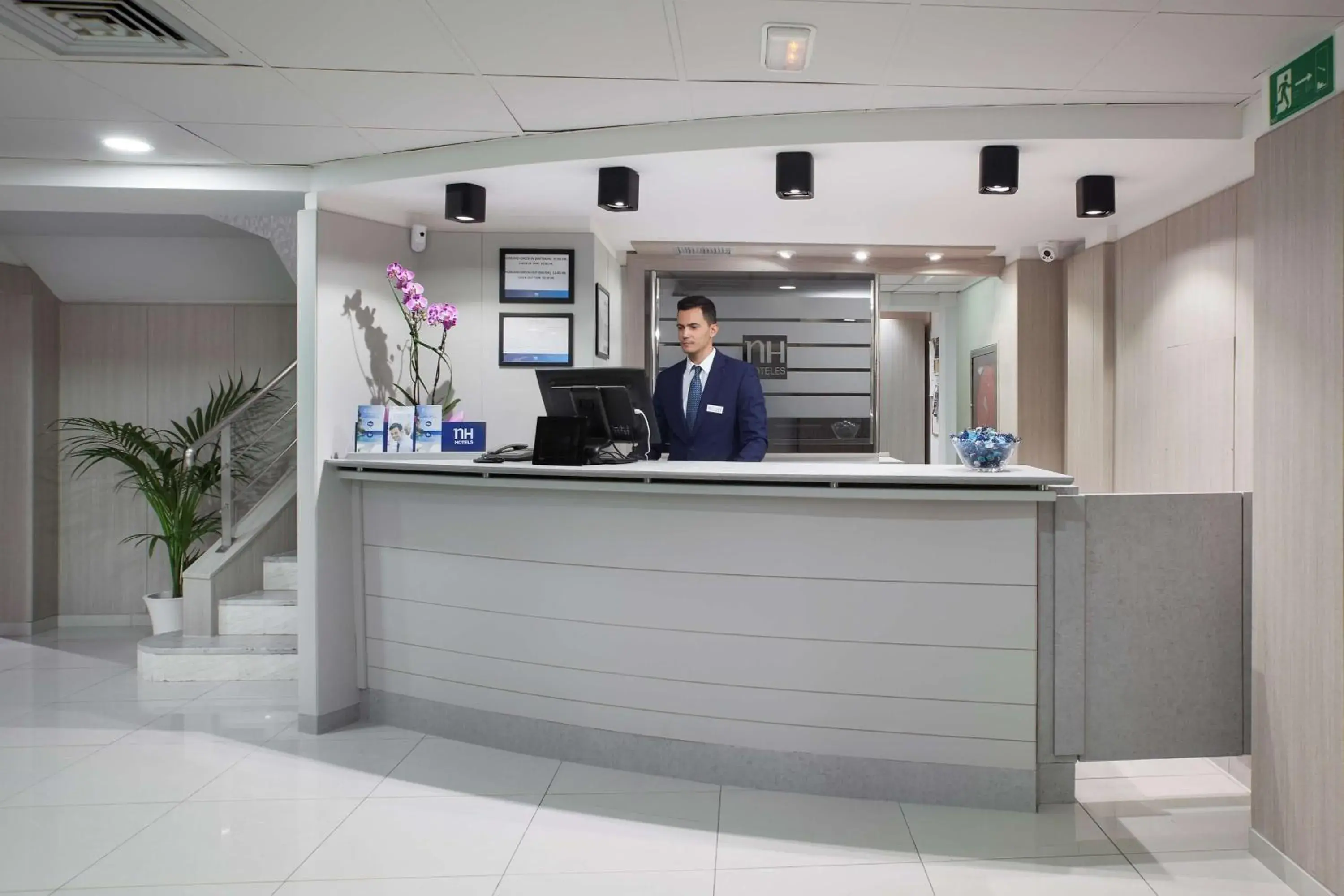 Lobby or reception in NH Las Palmas Playa las Canteras Lobby or reception in NH Las Palmas Playa las Canteras