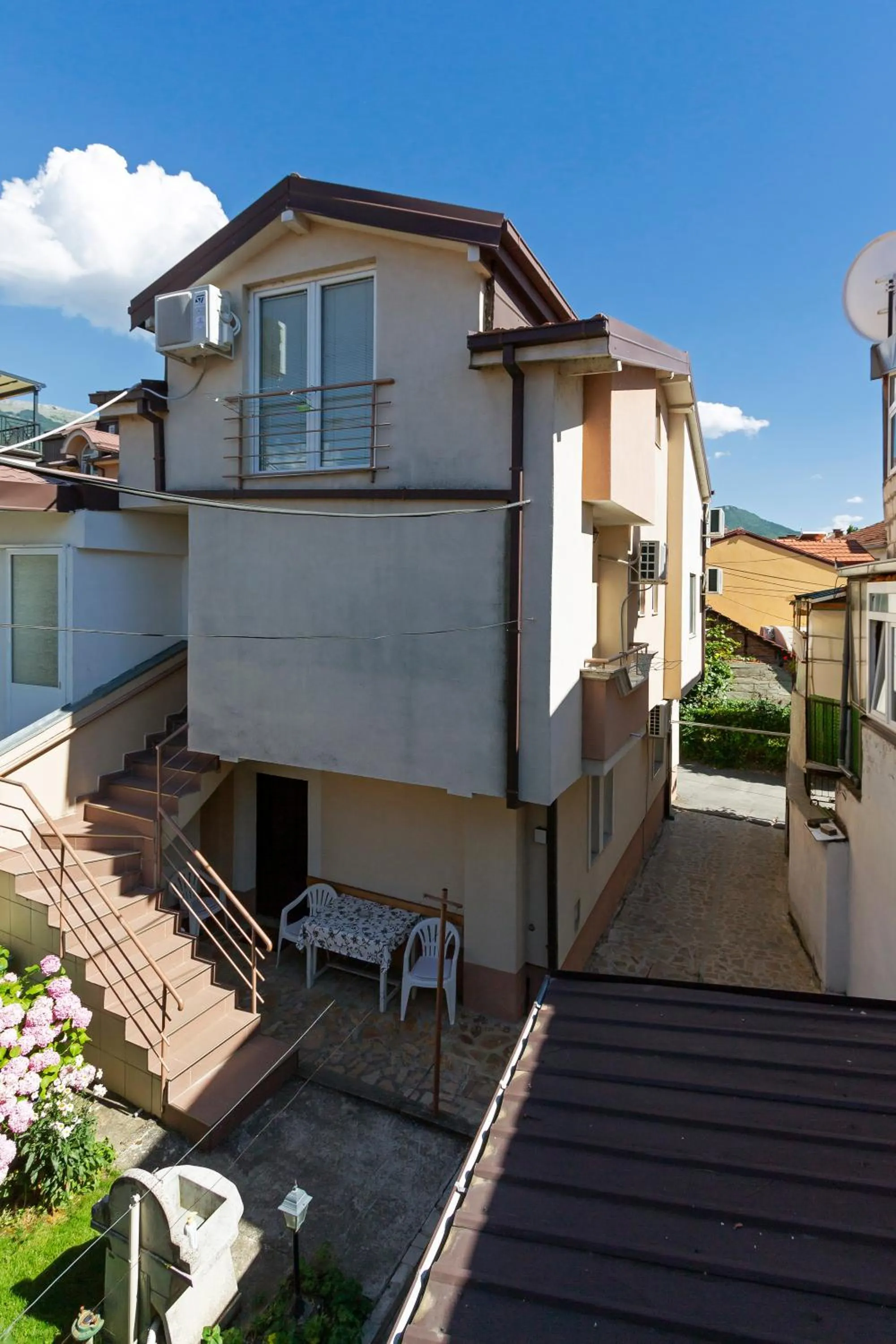 Bogdanoski Studios & Guest Rooms