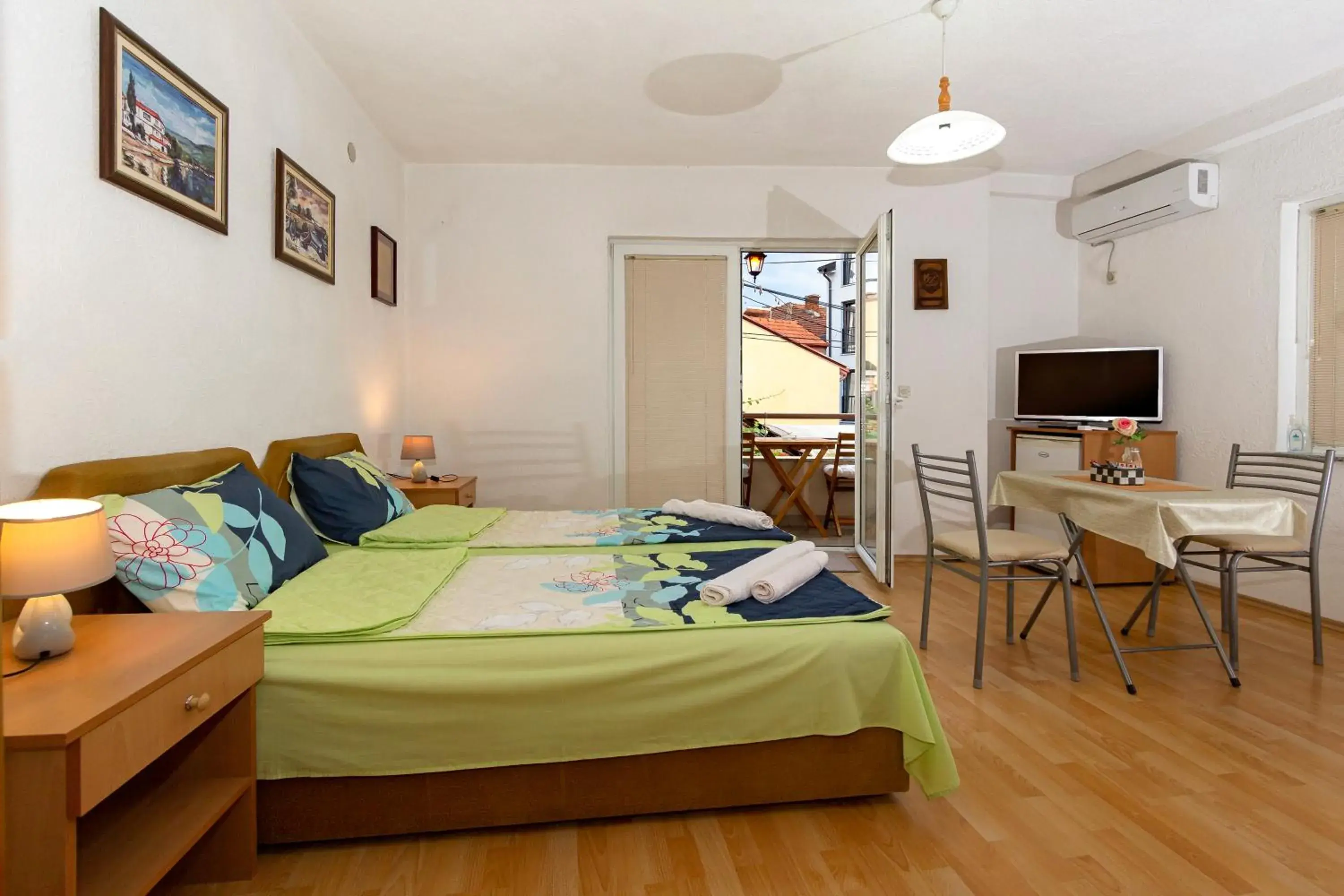 Double or Twin Room in Bogdanoski Studios & Guest Rooms Double or Twin Room in Bogdanoski Studios & Guest Rooms